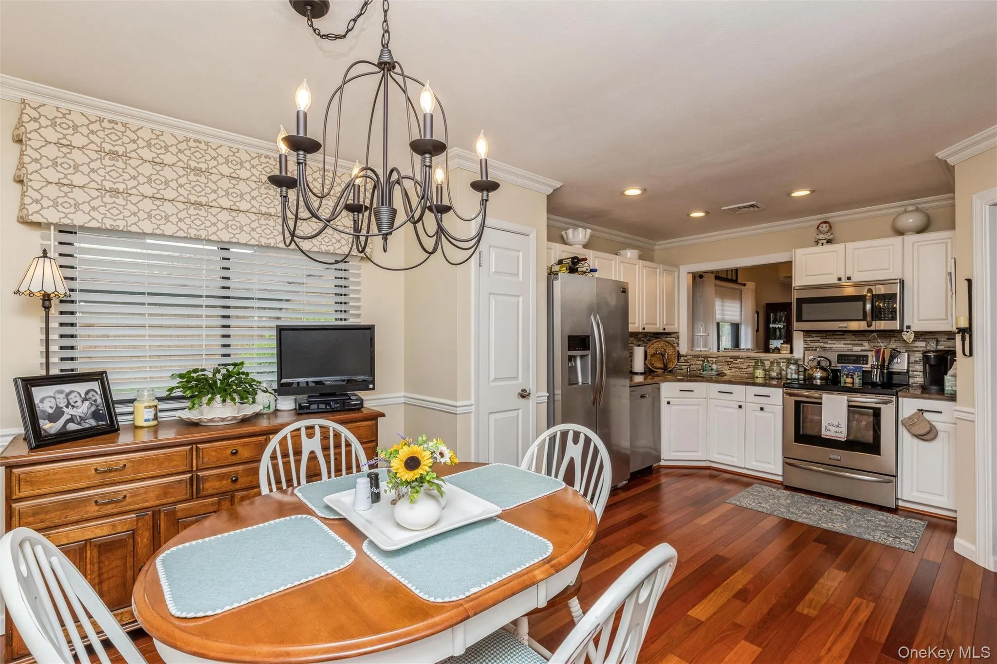 Dining Area view of Kitchen with Granite Counters Dining Area view of Kitchen with Granite Counters