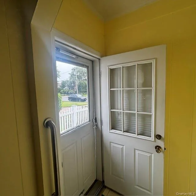 66 Neptune Avenue, Babylon, NY, 3 Bedrooms Bedrooms, 6 Rooms Rooms,1 BathroomBathrooms,Residential,For Rent,Neptune,0,1040005 66 Neptune Avenue, Babylon, NY, 3 Bedrooms Bedrooms, 6 Rooms Rooms,1 BathroomBathrooms,Residential,For Rent,Neptune,0,1040005