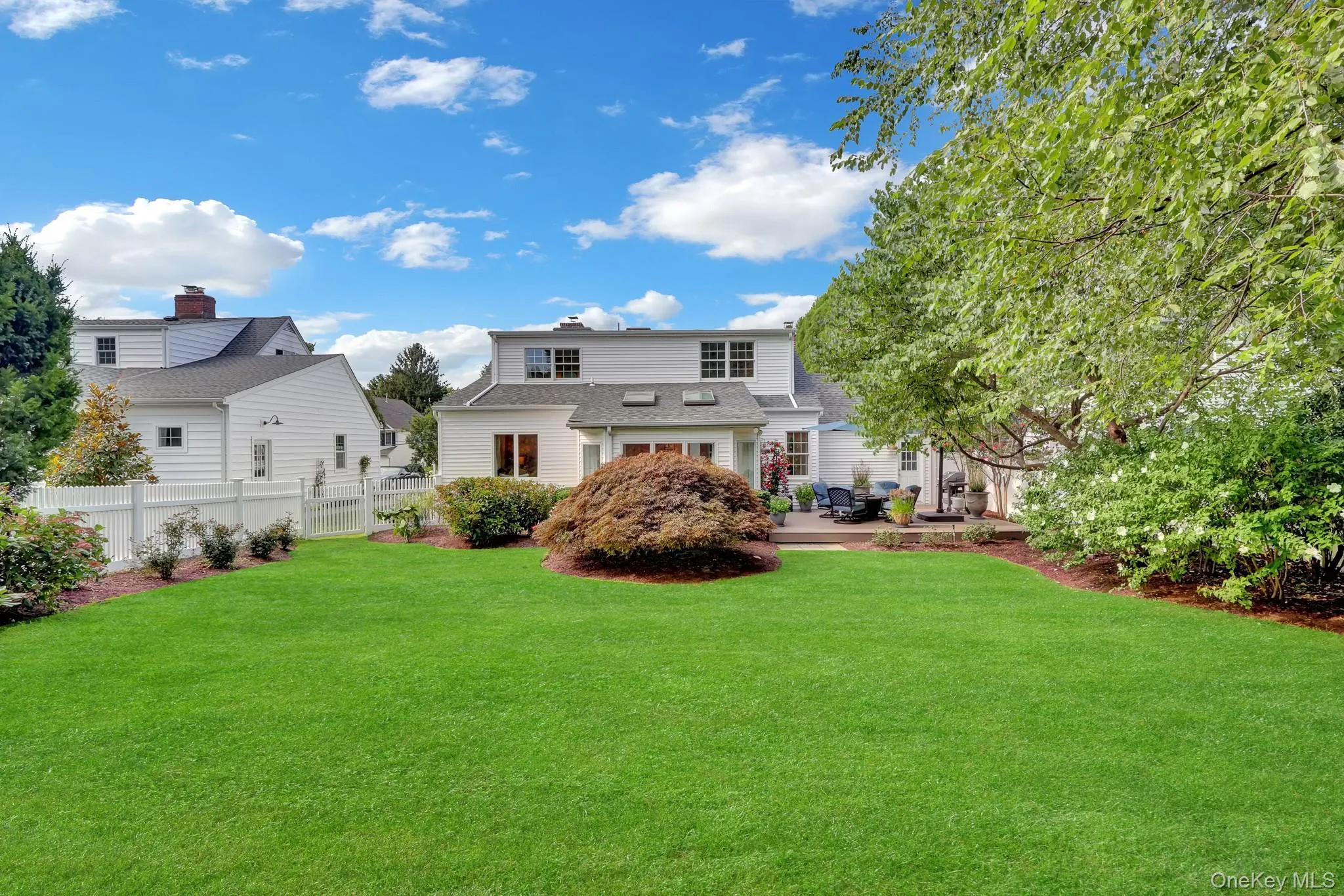 88 Fairmount Street, Huntington, NY, 4 Bedrooms Bedrooms, 8 Rooms Rooms,2 BathroomsBathrooms,Residential,For Rent,Fairmount,0,1040006 88 Fairmount Street, Huntington, NY, 4 Bedrooms Bedrooms, 8 Rooms Rooms,2 BathroomsBathrooms,Residential,For Rent,Fairmount,0,1040006