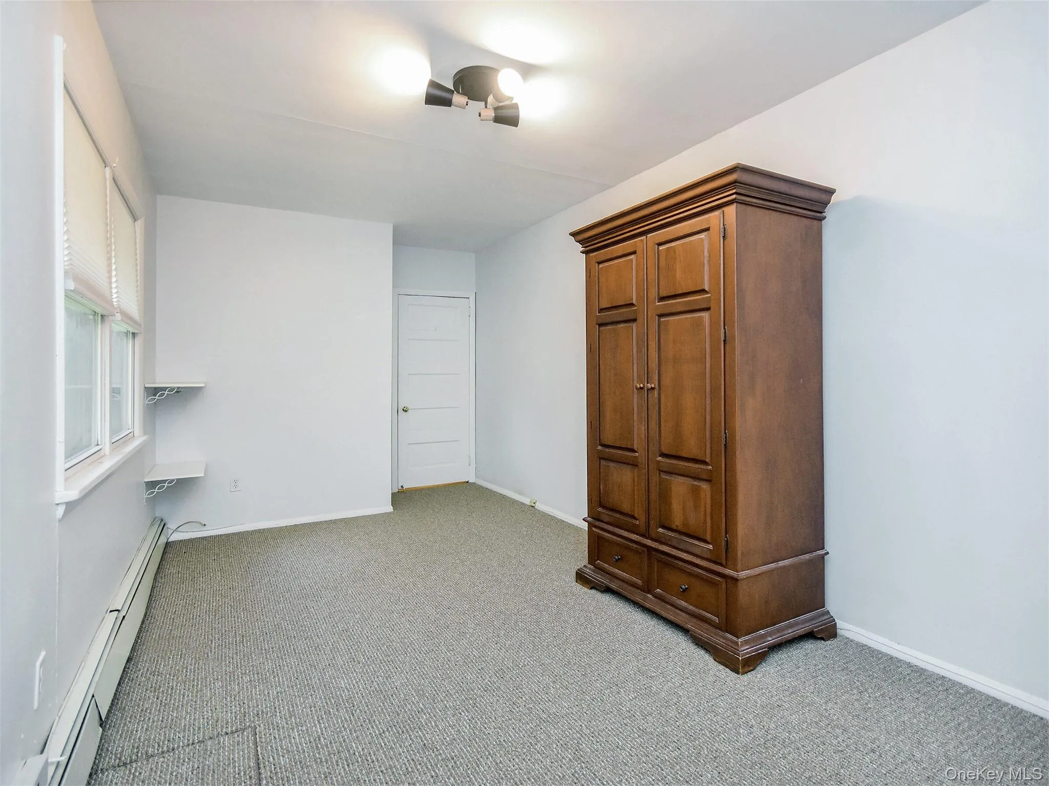 67 Glenlawn Avenue, Oyster Bay, NY, 2 Bedrooms Bedrooms, 4 Rooms Rooms,1 BathroomBathrooms,Residential Lease,For Rent,Glenlawn,0,1040008 67 Glenlawn Avenue, Oyster Bay, NY, 2 Bedrooms Bedrooms, 4 Rooms Rooms,1 BathroomBathrooms,Residential Lease,For Rent,Glenlawn,0,1040008