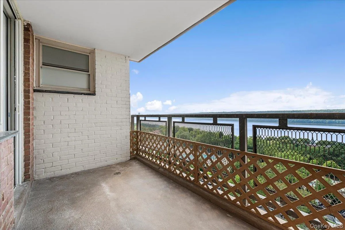 5800 Arlington Avenue, New York, NY, 1 Bedroom Bedrooms, 4 Rooms Rooms,1 BathroomBathrooms,Residential,For Rent,Arlington,0,1040010 5800 Arlington Avenue, New York, NY, 1 Bedroom Bedrooms, 4 Rooms Rooms,1 BathroomBathrooms,Residential,For Rent,Arlington,0,1040010