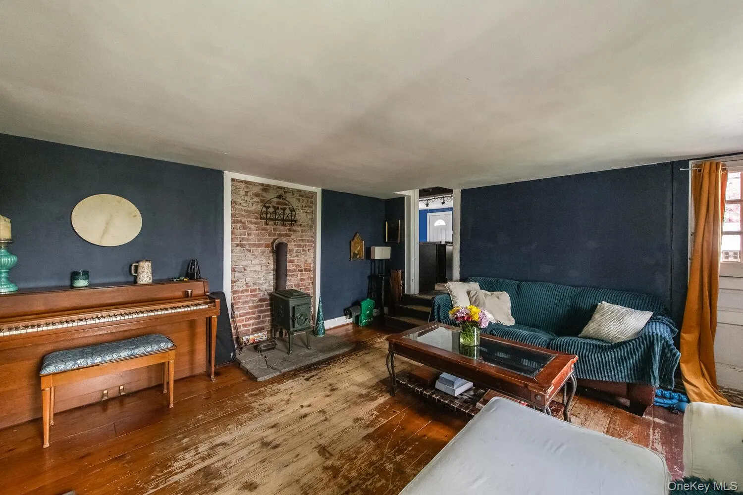 88 Hamilton Street, Poughkeepsie, NY, 3 Bedrooms Bedrooms, 6 Rooms Rooms,1 BathroomBathrooms,Residential Lease,For Rent,Hamilton,0,1040011 88 Hamilton Street, Poughkeepsie, NY, 3 Bedrooms Bedrooms, 6 Rooms Rooms,1 BathroomBathrooms,Residential Lease,For Rent,Hamilton,0,1040011