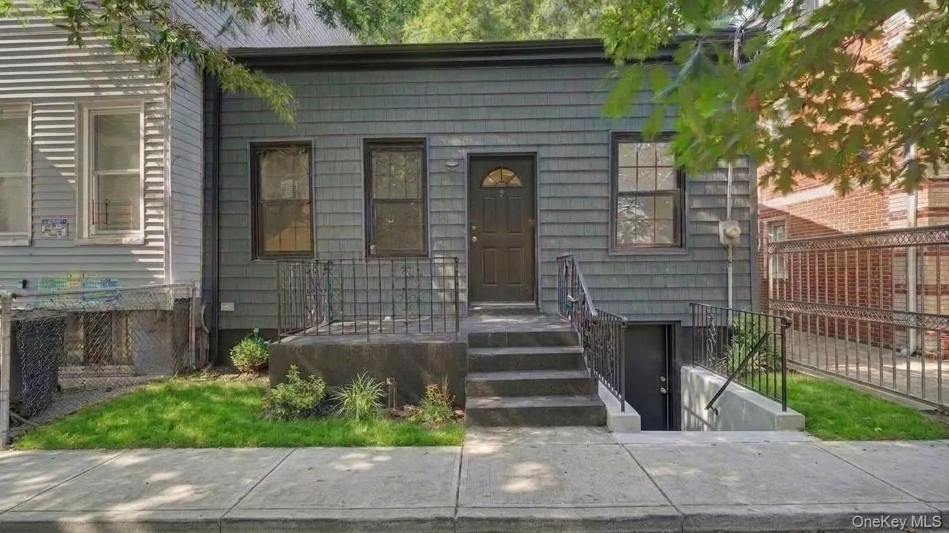 51 Hill Street, New York, NY, 4 Bedrooms Bedrooms, 8 Rooms Rooms,3 BathroomsBathrooms,Residential,For Rent,Hill,0,1040016 51 Hill Street, New York, NY, 4 Bedrooms Bedrooms, 8 Rooms Rooms,3 BathroomsBathrooms,Residential,For Rent,Hill,0,1040016
