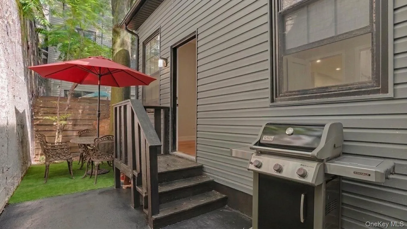 51 Hill Street, New York, NY, 4 Bedrooms Bedrooms, 8 Rooms Rooms,3 BathroomsBathrooms,Residential,For Rent,Hill,0,1040016 51 Hill Street, New York, NY, 4 Bedrooms Bedrooms, 8 Rooms Rooms,3 BathroomsBathrooms,Residential,For Rent,Hill,0,1040016