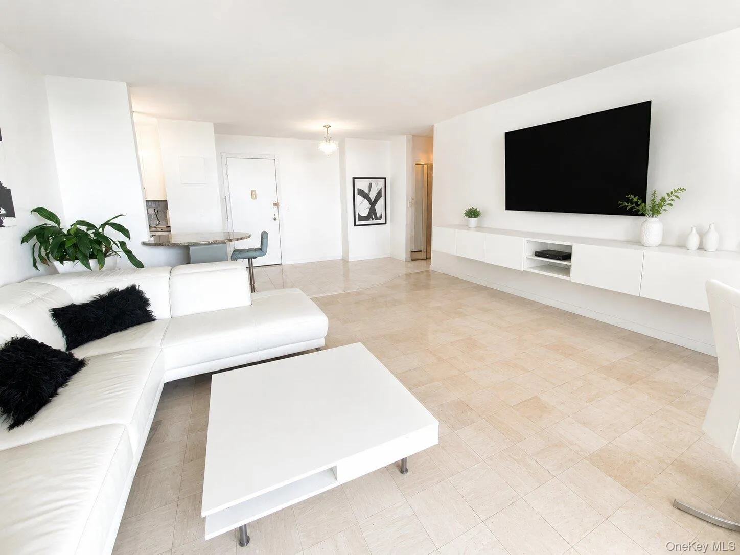 27010 Grand Central Parkway, New York, NY, 1 Bedroom Bedrooms, 3 Rooms Rooms,1 BathroomBathrooms,Residential,For Rent,Grand Central,0,1040017 27010 Grand Central Parkway, New York, NY, 1 Bedroom Bedrooms, 3 Rooms Rooms,1 BathroomBathrooms,Residential,For Rent,Grand Central,0,1040017