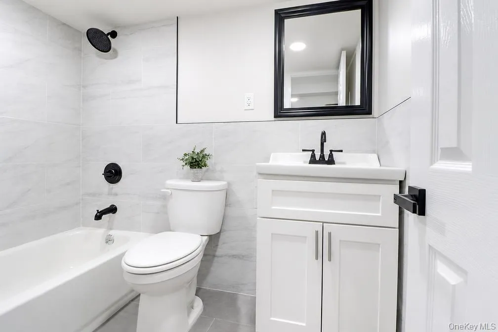 6472 80th Avenue, New York, NY, 4 Bedrooms Bedrooms, 8 Rooms Rooms,2 BathroomsBathrooms,Residential,For Rent,80th,0,1040023 6472 80th Avenue, New York, NY, 4 Bedrooms Bedrooms, 8 Rooms Rooms,2 BathroomsBathrooms,Residential,For Rent,80th,0,1040023