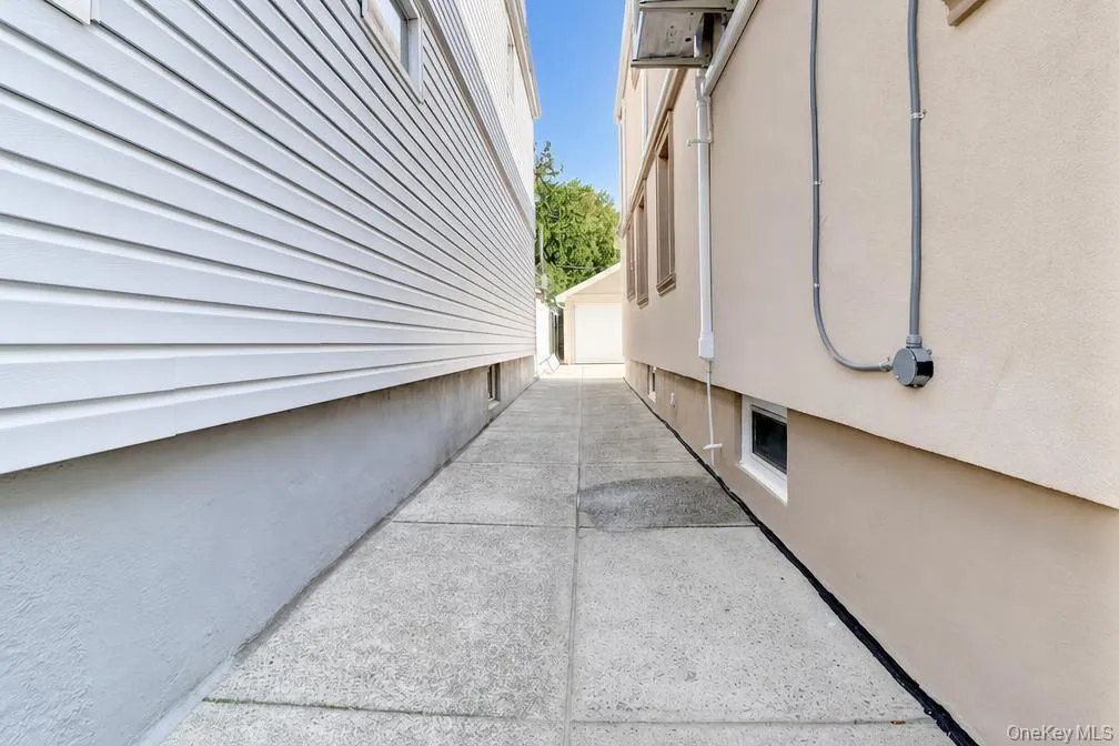 6472 80th Avenue, New York, NY, 4 Bedrooms Bedrooms, 8 Rooms Rooms,2 BathroomsBathrooms,Residential,For Rent,80th,0,1040023 6472 80th Avenue, New York, NY, 4 Bedrooms Bedrooms, 8 Rooms Rooms,2 BathroomsBathrooms,Residential,For Rent,80th,0,1040023