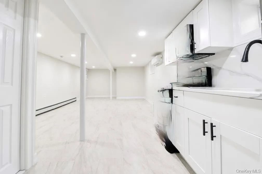 6472 80th Avenue, New York, NY, 4 Bedrooms Bedrooms, 8 Rooms Rooms,2 BathroomsBathrooms,Residential,For Rent,80th,0,1040023 6472 80th Avenue, New York, NY, 4 Bedrooms Bedrooms, 8 Rooms Rooms,2 BathroomsBathrooms,Residential,For Rent,80th,0,1040023