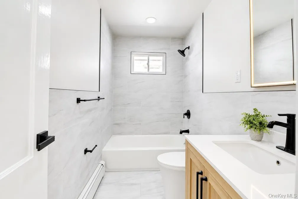 6472 80th Avenue, New York, NY, 4 Bedrooms Bedrooms, 8 Rooms Rooms,2 BathroomsBathrooms,Residential,For Rent,80th,0,1040023 6472 80th Avenue, New York, NY, 4 Bedrooms Bedrooms, 8 Rooms Rooms,2 BathroomsBathrooms,Residential,For Rent,80th,0,1040023