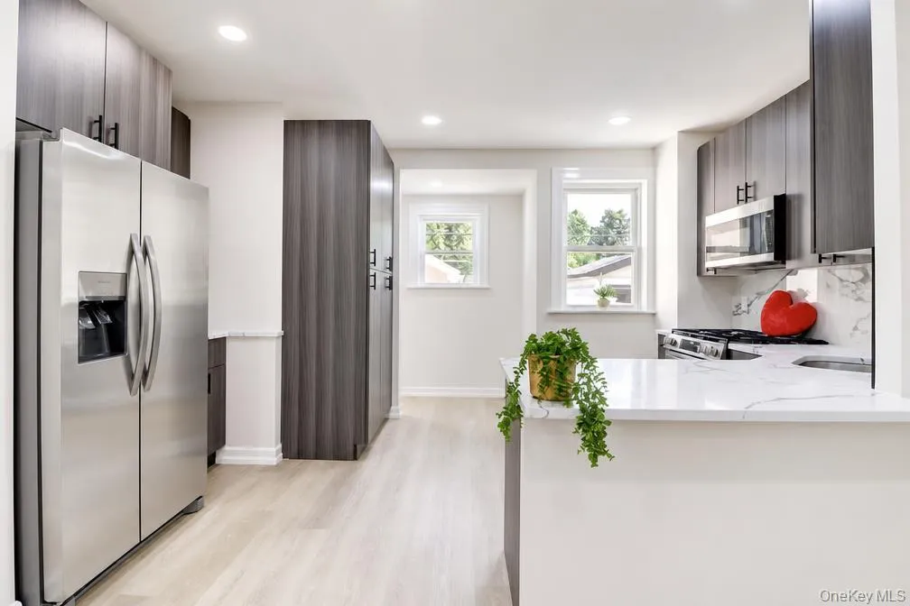 6472 80th Avenue, New York, NY, 4 Bedrooms Bedrooms, 8 Rooms Rooms,2 BathroomsBathrooms,Residential,For Rent,80th,0,1040023 6472 80th Avenue, New York, NY, 4 Bedrooms Bedrooms, 8 Rooms Rooms,2 BathroomsBathrooms,Residential,For Rent,80th,0,1040023