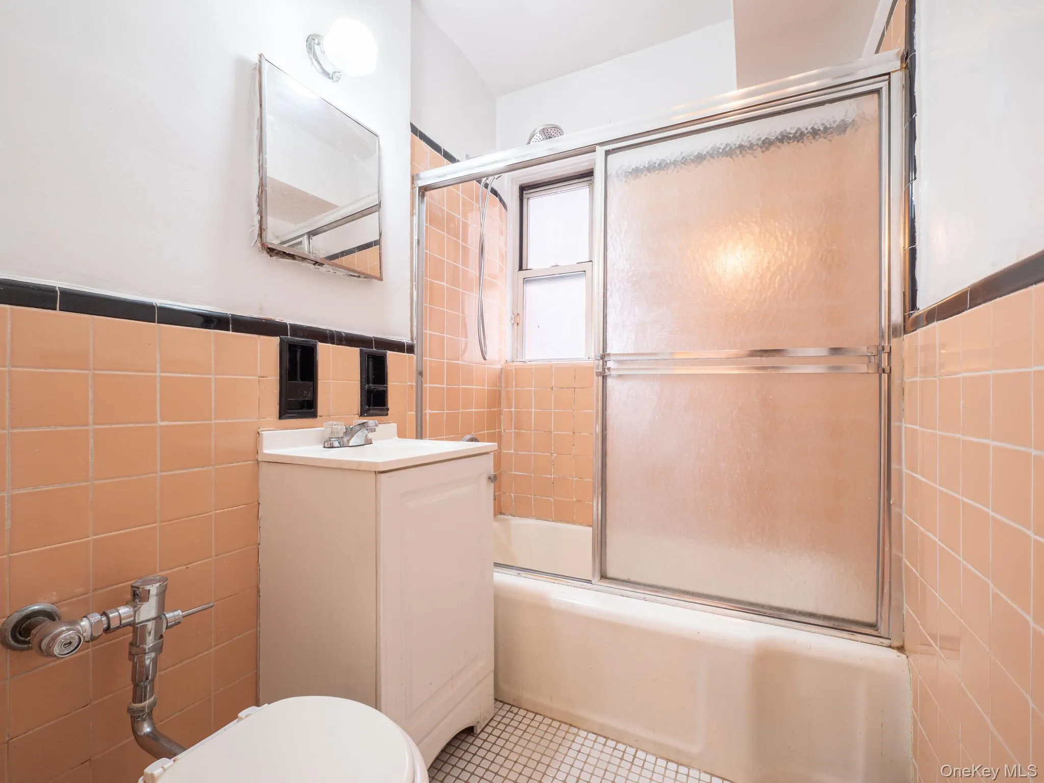 63-109 Saunders Street, New York, NY, 1 Bedroom Bedrooms, 3 Rooms Rooms,1 BathroomBathrooms,Residential,For Rent,Saunders,0,1040026 63-109 Saunders Street, New York, NY, 1 Bedroom Bedrooms, 3 Rooms Rooms,1 BathroomBathrooms,Residential,For Rent,Saunders,0,1040026