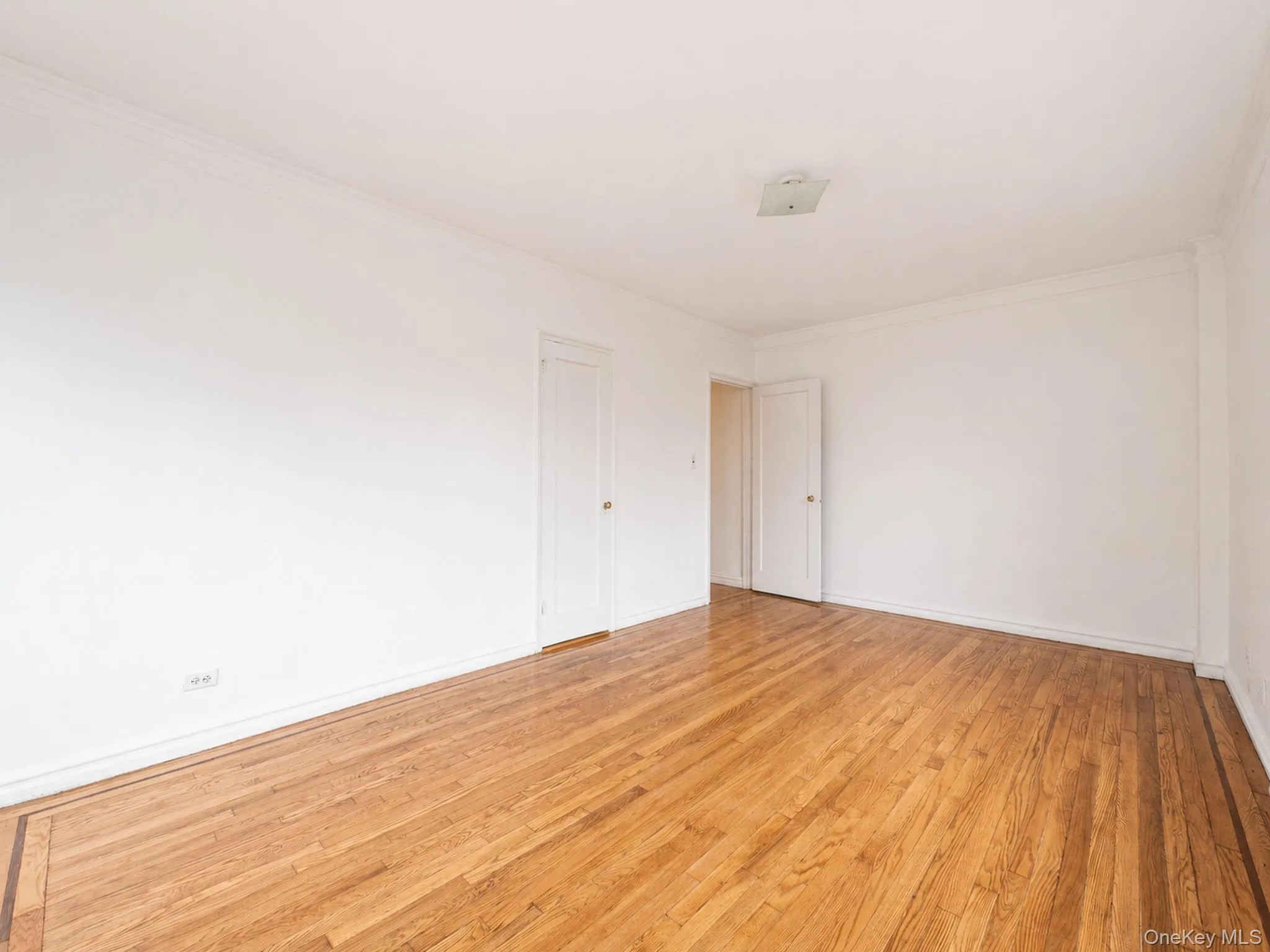 63-109 Saunders Street, New York, NY, 1 Bedroom Bedrooms, 3 Rooms Rooms,1 BathroomBathrooms,Residential,For Rent,Saunders,0,1040026 63-109 Saunders Street, New York, NY, 1 Bedroom Bedrooms, 3 Rooms Rooms,1 BathroomBathrooms,Residential,For Rent,Saunders,0,1040026