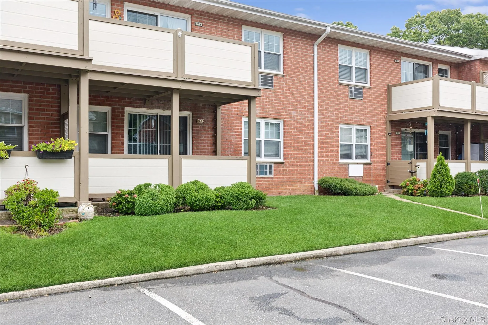 10 Glen Hollow Drive, Brookhaven, NY, 1 Bedroom Bedrooms, 4 Rooms Rooms,1 BathroomBathrooms,Residential,For Rent,Glen Hollow,0,1040029 10 Glen Hollow Drive, Brookhaven, NY, 1 Bedroom Bedrooms, 4 Rooms Rooms,1 BathroomBathrooms,Residential,For Rent,Glen Hollow,0,1040029