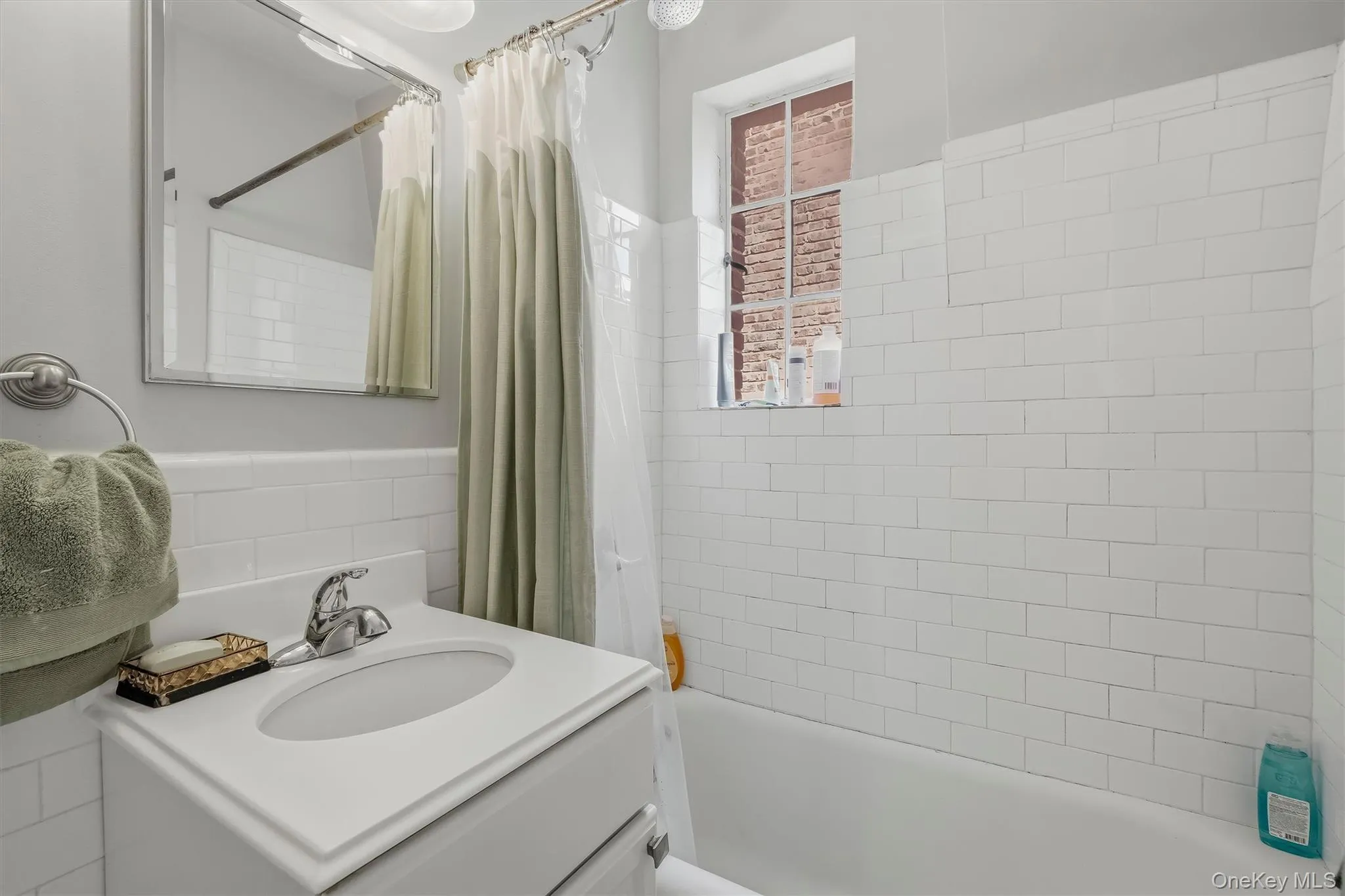 20 Broadway, White Plains, NY, 2 Bedrooms Bedrooms, 5 Rooms Rooms,1 BathroomBathrooms,Residential,For Rent,Broadway,0,1040032 20 Broadway, White Plains, NY, 2 Bedrooms Bedrooms, 5 Rooms Rooms,1 BathroomBathrooms,Residential,For Rent,Broadway,0,1040032
