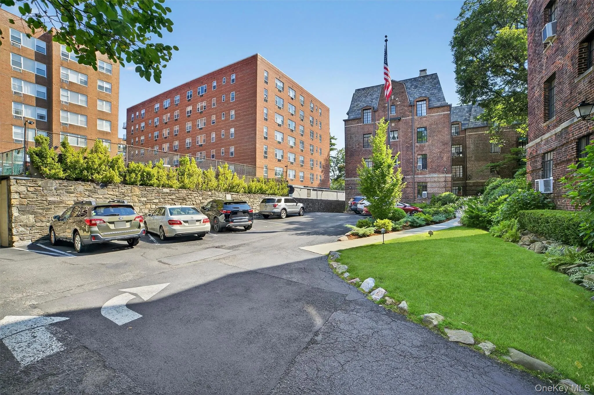 20 Broadway, White Plains, NY, 2 Bedrooms Bedrooms, 5 Rooms Rooms,1 BathroomBathrooms,Residential,For Rent,Broadway,0,1040032 20 Broadway, White Plains, NY, 2 Bedrooms Bedrooms, 5 Rooms Rooms,1 BathroomBathrooms,Residential,For Rent,Broadway,0,1040032