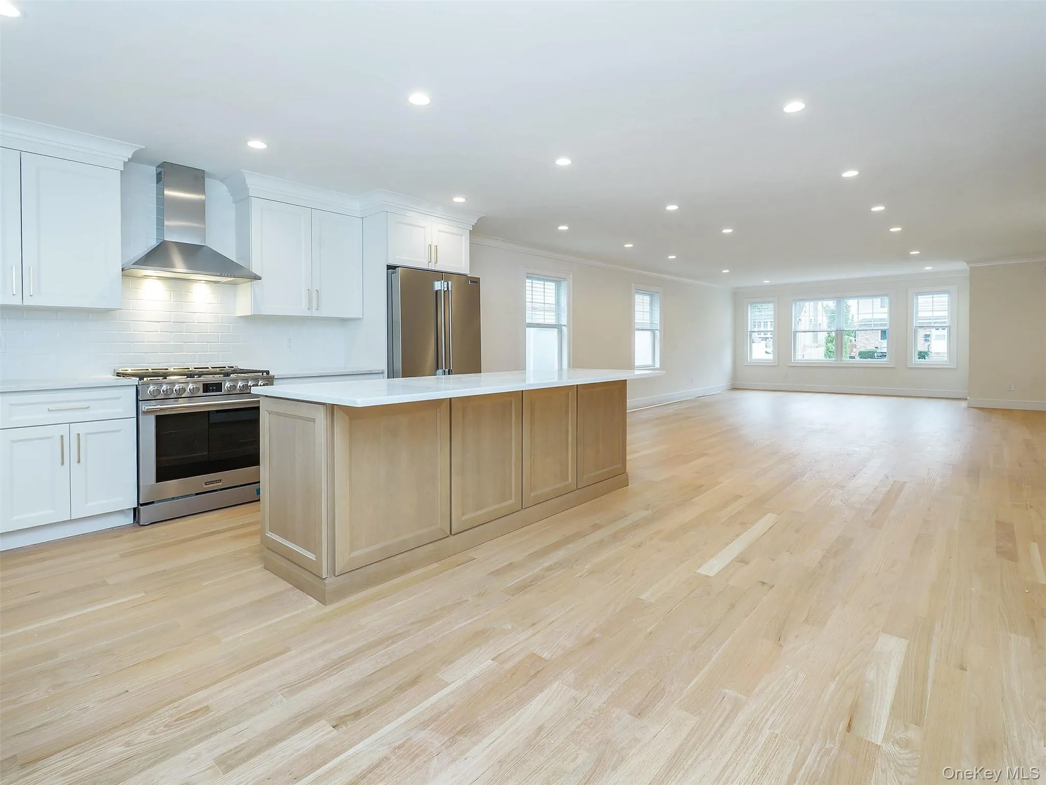23 Marwood Road, North Hempstead, NY, 4 Bedrooms Bedrooms, 6 Rooms Rooms,3 BathroomsBathrooms,Residential Lease,For Rent,Marwood,0,1040033 23 Marwood Road, North Hempstead, NY, 4 Bedrooms Bedrooms, 6 Rooms Rooms,3 BathroomsBathrooms,Residential Lease,For Rent,Marwood,0,1040033