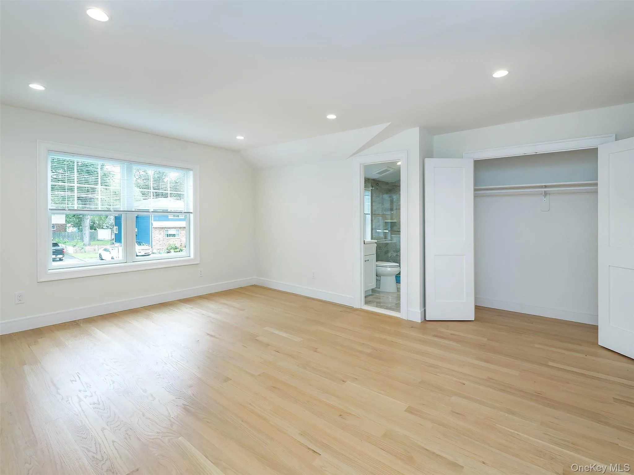 23 Marwood Road, North Hempstead, NY, 4 Bedrooms Bedrooms, 6 Rooms Rooms,3 BathroomsBathrooms,Residential Lease,For Rent,Marwood,0,1040033 23 Marwood Road, North Hempstead, NY, 4 Bedrooms Bedrooms, 6 Rooms Rooms,3 BathroomsBathrooms,Residential Lease,For Rent,Marwood,0,1040033
