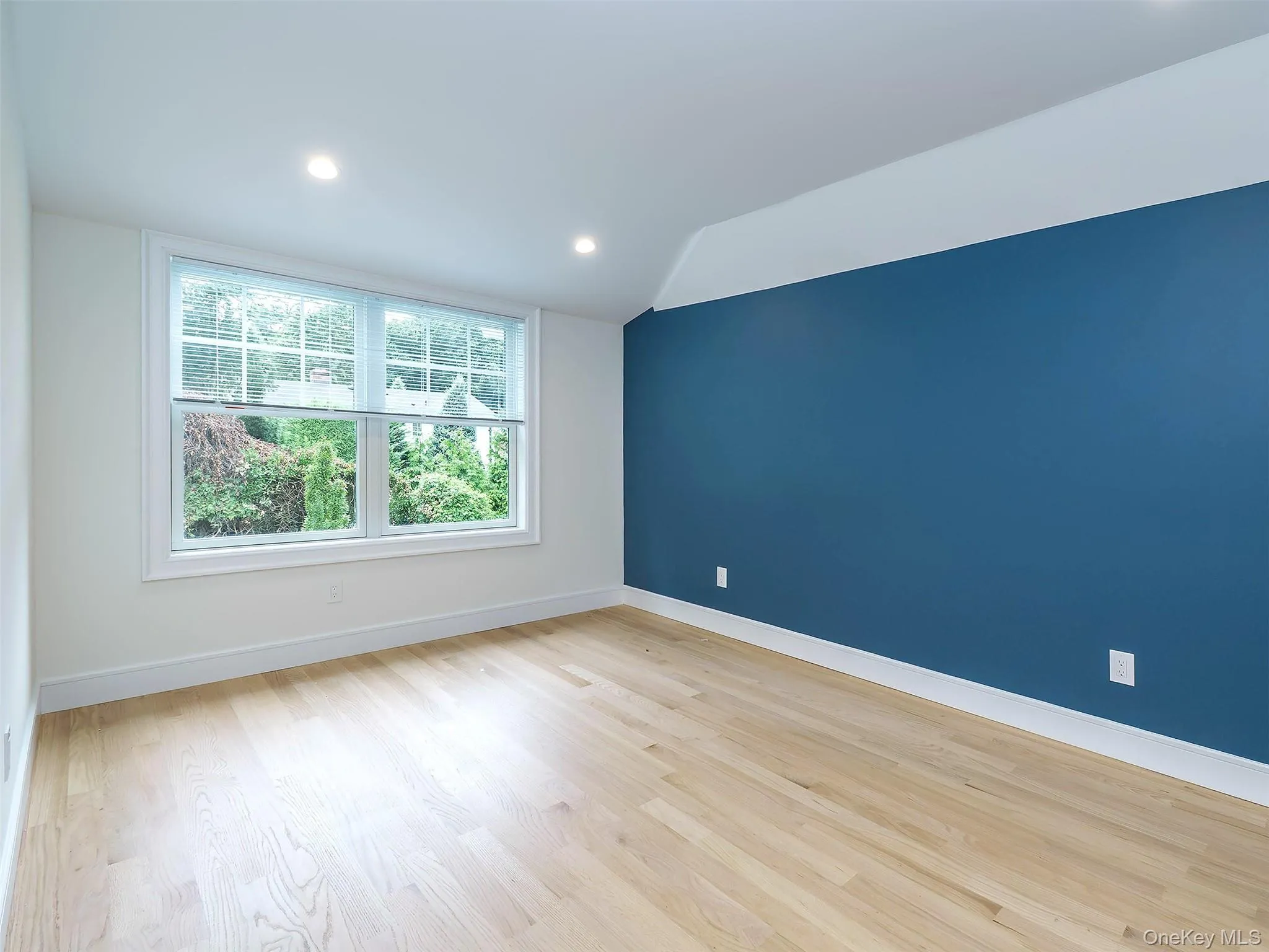 23 Marwood Road, North Hempstead, NY, 4 Bedrooms Bedrooms, 6 Rooms Rooms,3 BathroomsBathrooms,Residential Lease,For Rent,Marwood,0,1040033 23 Marwood Road, North Hempstead, NY, 4 Bedrooms Bedrooms, 6 Rooms Rooms,3 BathroomsBathrooms,Residential Lease,For Rent,Marwood,0,1040033