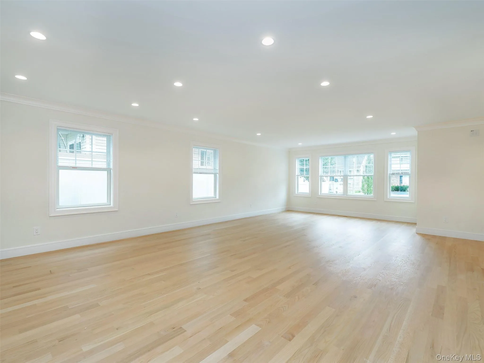 23 Marwood Road, North Hempstead, NY, 4 Bedrooms Bedrooms, 6 Rooms Rooms,3 BathroomsBathrooms,Residential Lease,For Rent,Marwood,0,1040033 23 Marwood Road, North Hempstead, NY, 4 Bedrooms Bedrooms, 6 Rooms Rooms,3 BathroomsBathrooms,Residential Lease,For Rent,Marwood,0,1040033