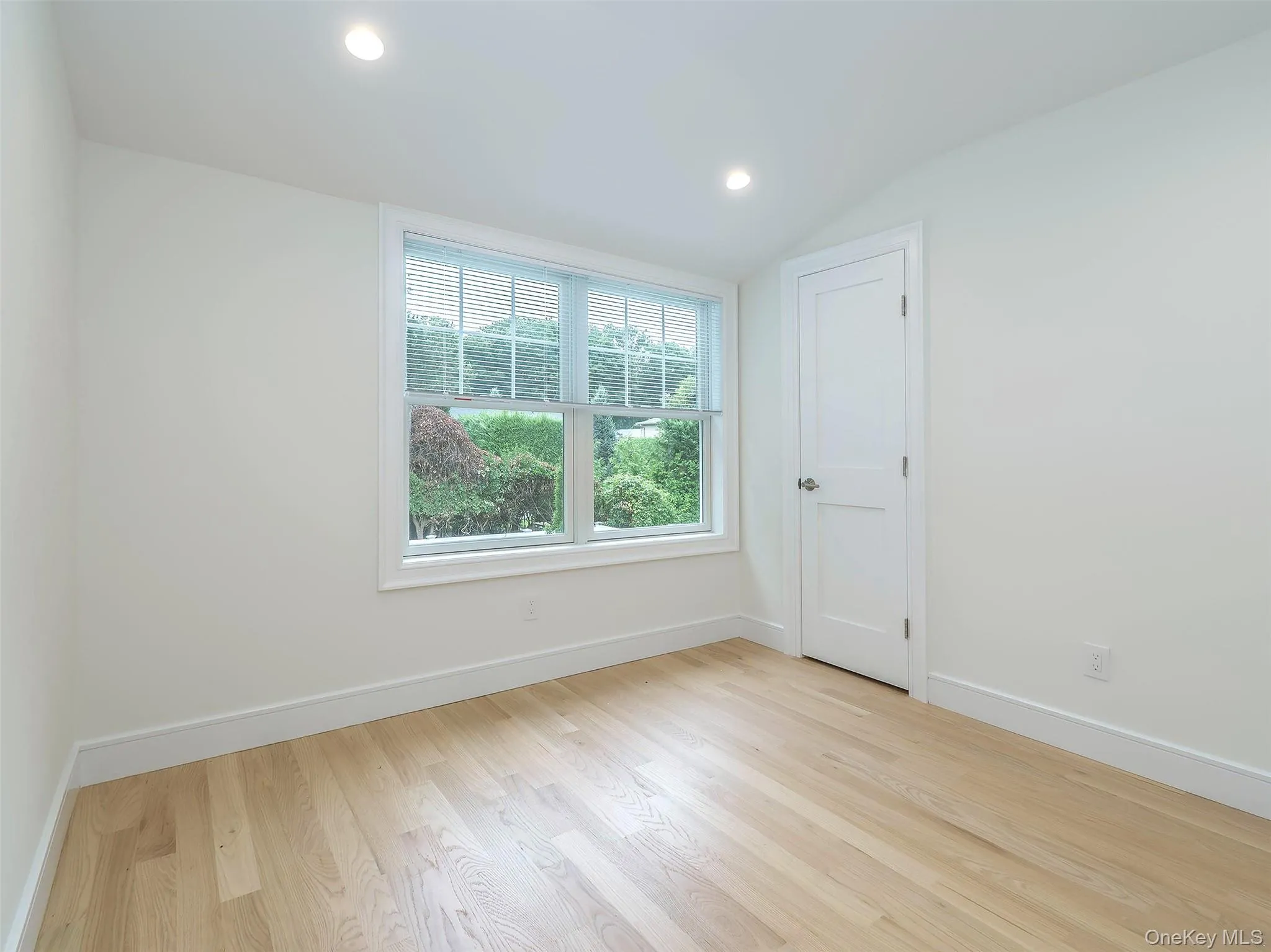 23 Marwood Road, North Hempstead, NY, 4 Bedrooms Bedrooms, 6 Rooms Rooms,3 BathroomsBathrooms,Residential Lease,For Rent,Marwood,0,1040033 23 Marwood Road, North Hempstead, NY, 4 Bedrooms Bedrooms, 6 Rooms Rooms,3 BathroomsBathrooms,Residential Lease,For Rent,Marwood,0,1040033