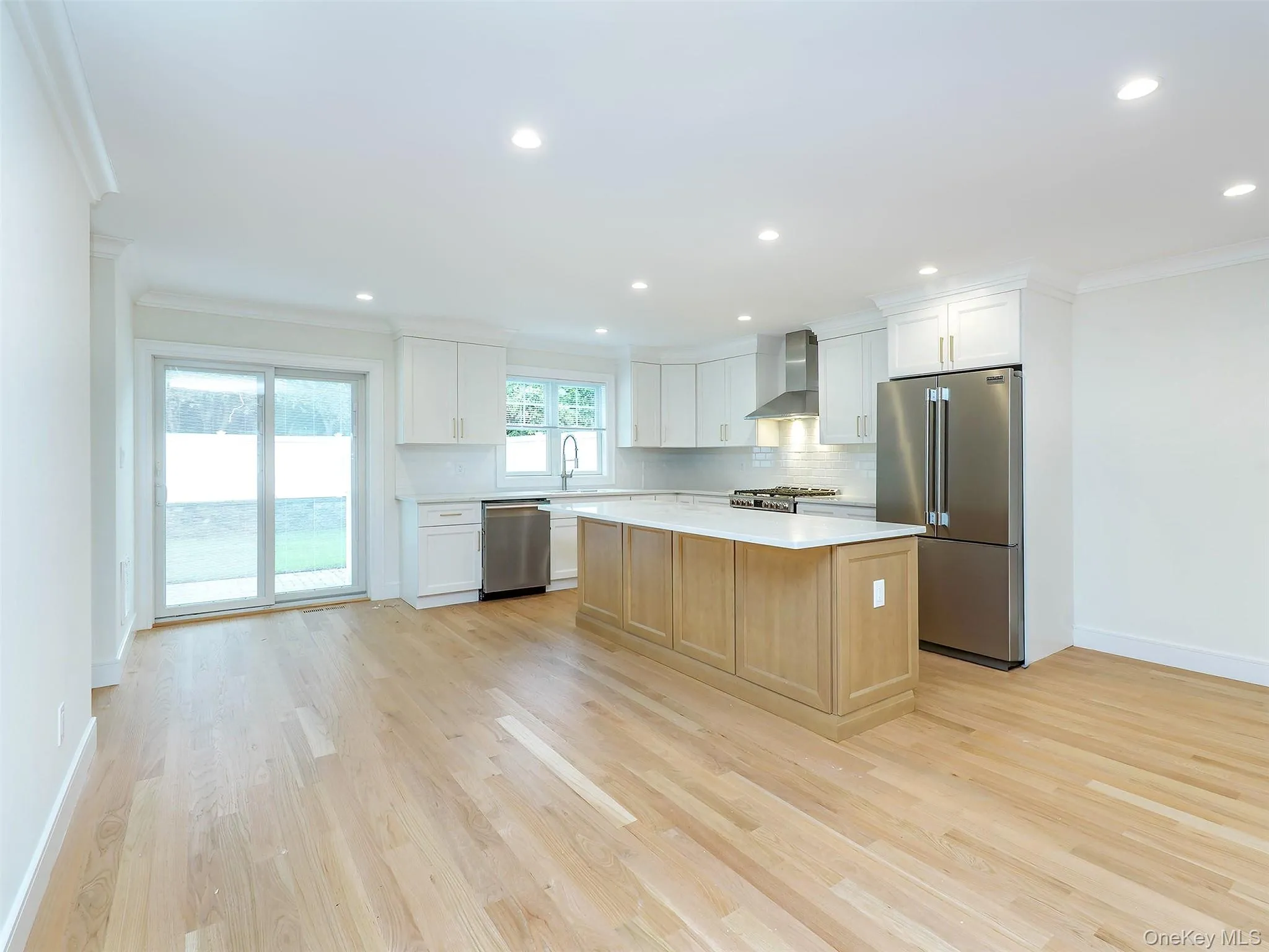 23 Marwood Road, North Hempstead, NY, 4 Bedrooms Bedrooms, 6 Rooms Rooms,3 BathroomsBathrooms,Residential Lease,For Rent,Marwood,0,1040033 23 Marwood Road, North Hempstead, NY, 4 Bedrooms Bedrooms, 6 Rooms Rooms,3 BathroomsBathrooms,Residential Lease,For Rent,Marwood,0,1040033