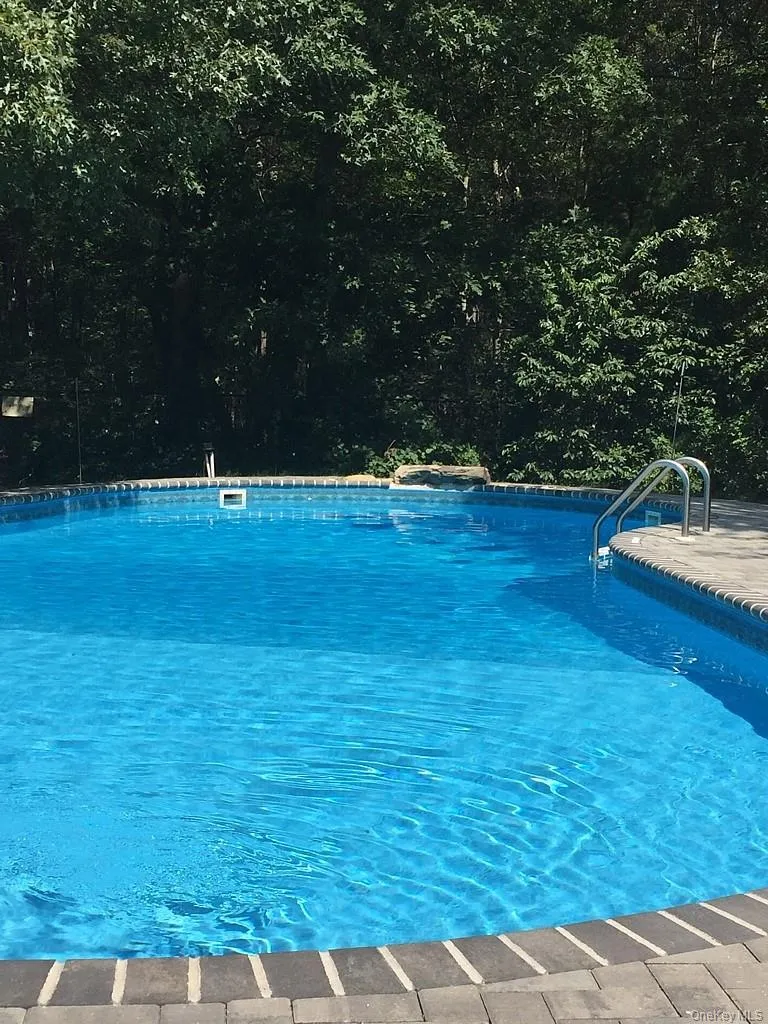 23 Greentree Drive, Brookhaven, NY, 3 Bedrooms Bedrooms, 7 Rooms Rooms,2 BathroomsBathrooms,Residential,For Rent,Greentree,0,1040034 23 Greentree Drive, Brookhaven, NY, 3 Bedrooms Bedrooms, 7 Rooms Rooms,2 BathroomsBathrooms,Residential,For Rent,Greentree,0,1040034