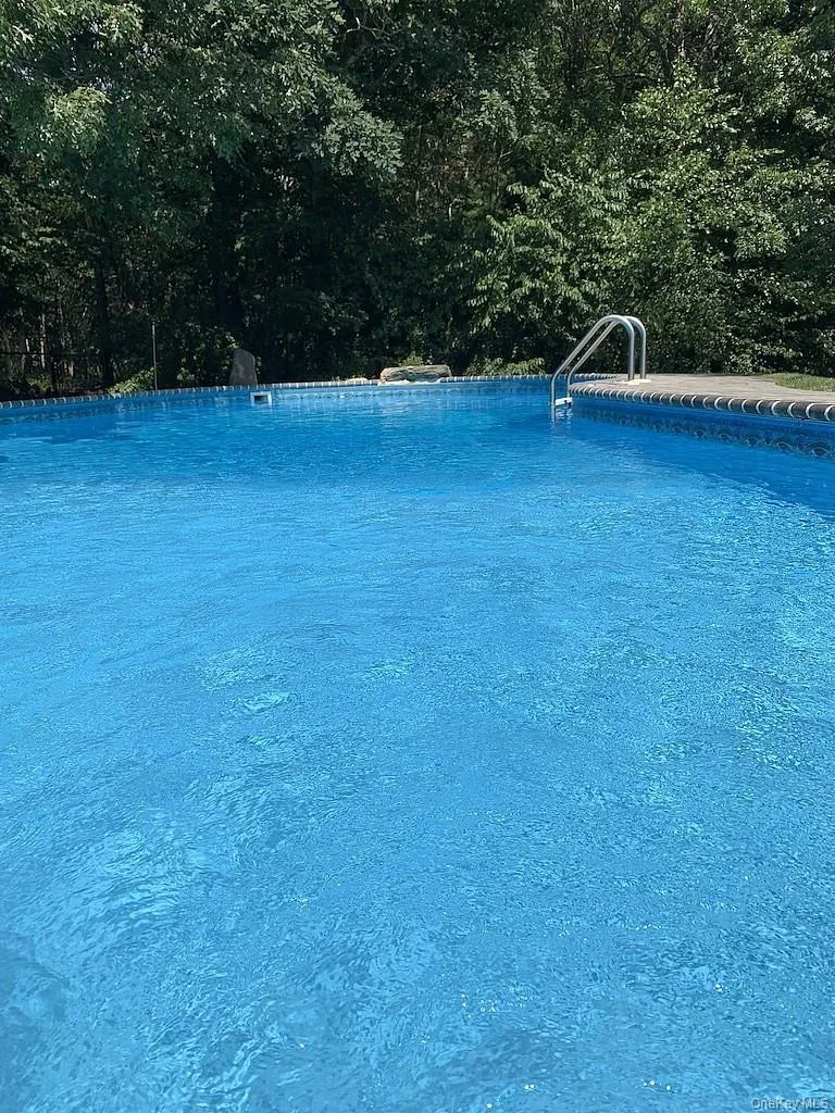 23 Greentree Drive, Brookhaven, NY, 3 Bedrooms Bedrooms, 7 Rooms Rooms,2 BathroomsBathrooms,Residential,For Rent,Greentree,0,1040034 23 Greentree Drive, Brookhaven, NY, 3 Bedrooms Bedrooms, 7 Rooms Rooms,2 BathroomsBathrooms,Residential,For Rent,Greentree,0,1040034