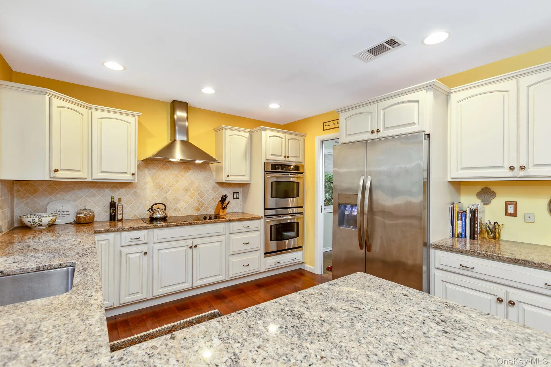 1 Valleywood Court, Smithtown, NY, 3 Bedrooms Bedrooms, 9 Rooms Rooms,2 BathroomsBathrooms,Residential,For Rent,Valleywood,0,1040036 1 Valleywood Court, Smithtown, NY, 3 Bedrooms Bedrooms, 9 Rooms Rooms,2 BathroomsBathrooms,Residential,For Rent,Valleywood,0,1040036