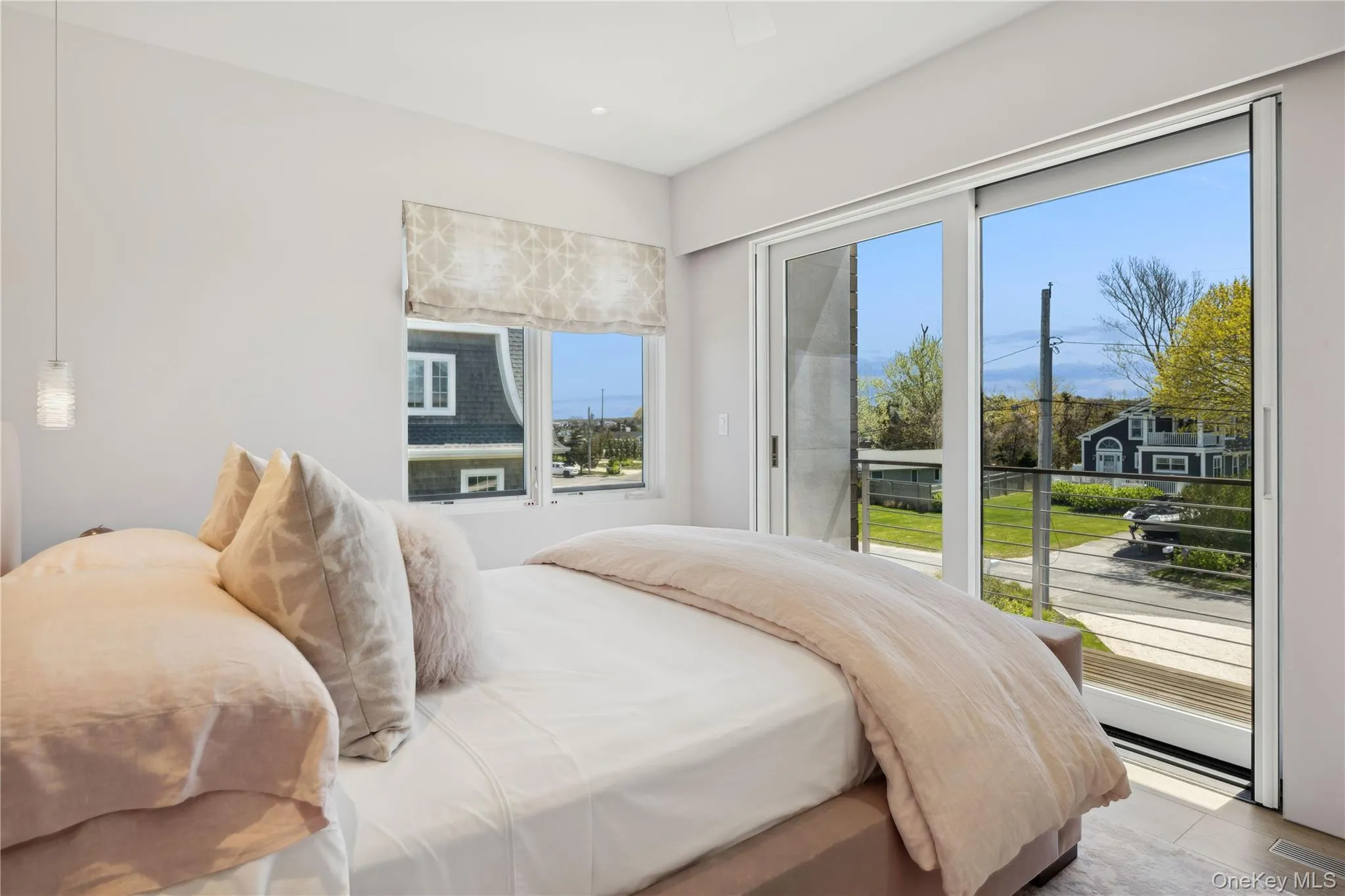 14 Peconic Crescent, Southampton, NY, 5 Bedrooms Bedrooms, 10 Rooms Rooms,4 BathroomsBathrooms,Residential,For Rent,Peconic,0,1040037 14 Peconic Crescent, Southampton, NY, 5 Bedrooms Bedrooms, 10 Rooms Rooms,4 BathroomsBathrooms,Residential,For Rent,Peconic,0,1040037