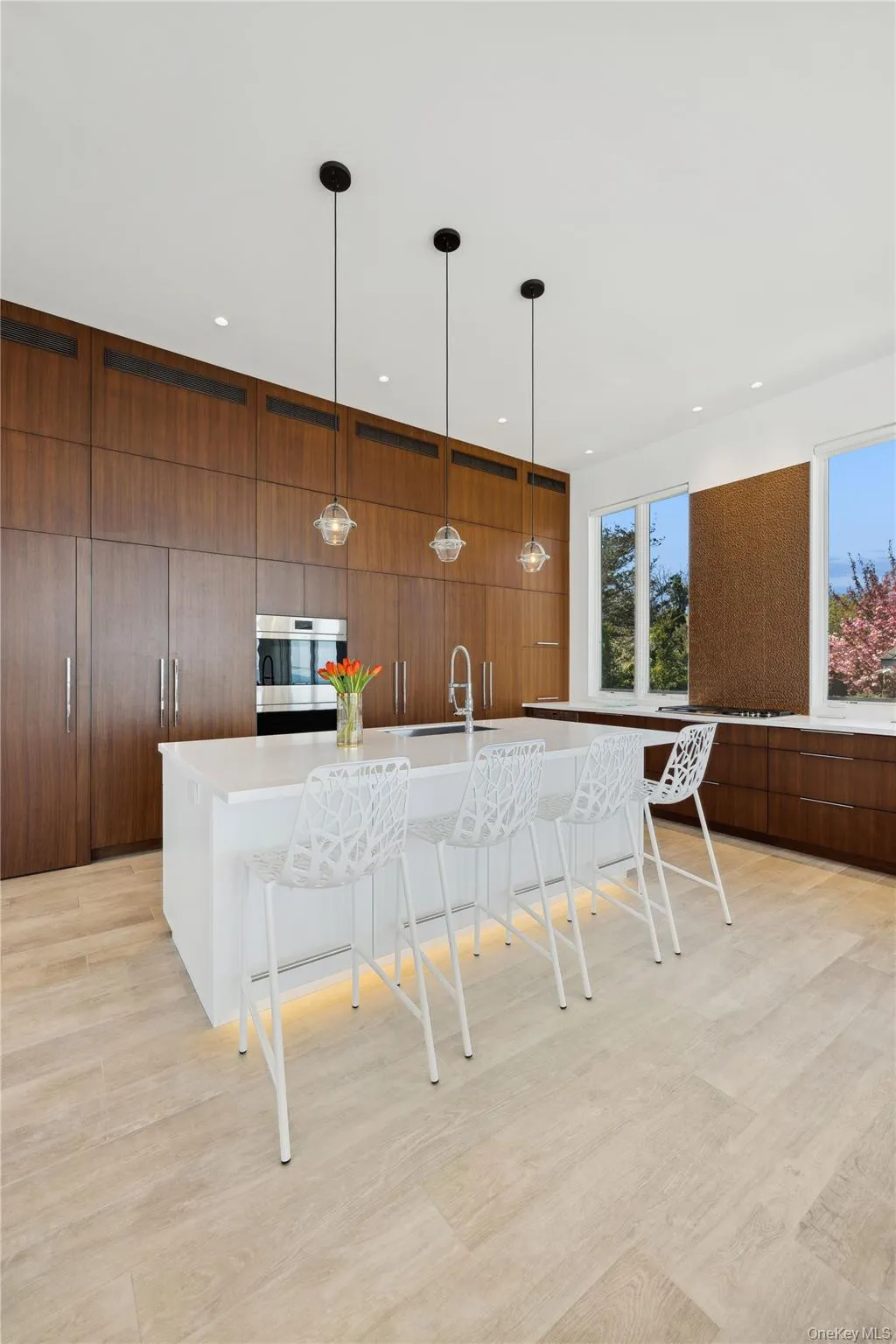 14 Peconic Crescent, Southampton, NY, 5 Bedrooms Bedrooms, 10 Rooms Rooms,4 BathroomsBathrooms,Residential,For Rent,Peconic,0,1040037 14 Peconic Crescent, Southampton, NY, 5 Bedrooms Bedrooms, 10 Rooms Rooms,4 BathroomsBathrooms,Residential,For Rent,Peconic,0,1040037