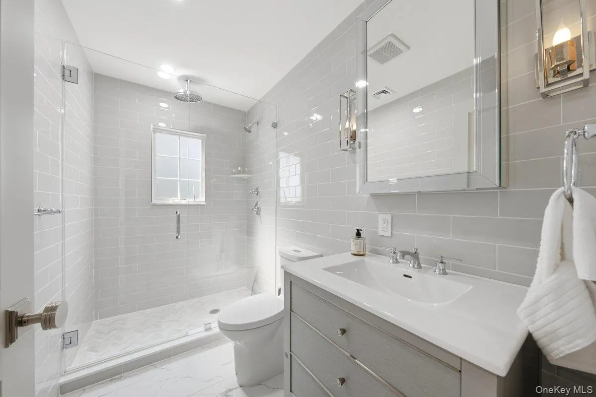 Hall Bathroom Hall Bathroom