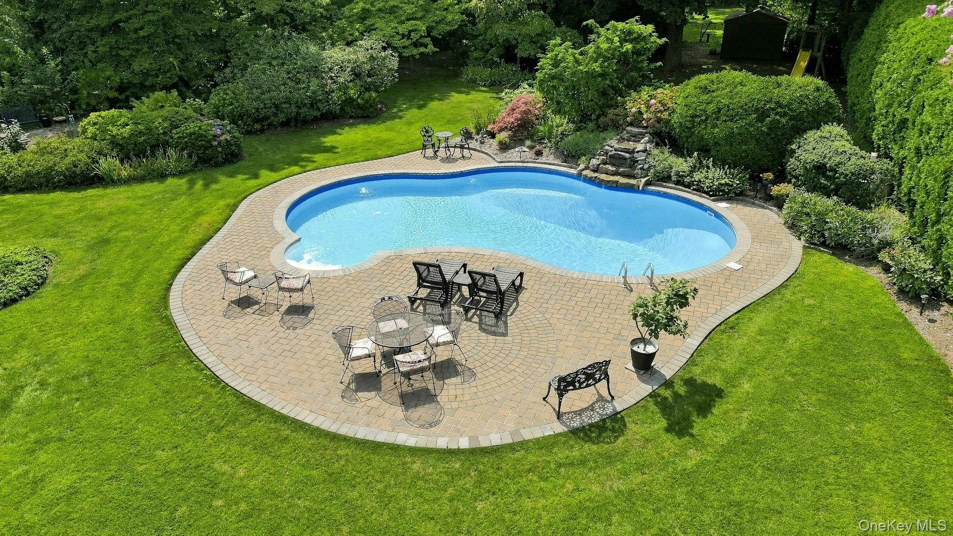 7 Bayberry Lane, Huntington, NY, 4 Bedrooms Bedrooms, 9 Rooms Rooms,2 BathroomsBathrooms,Residential,For Rent,Bayberry,0,1040046 7 Bayberry Lane, Huntington, NY, 4 Bedrooms Bedrooms, 9 Rooms Rooms,2 BathroomsBathrooms,Residential,For Rent,Bayberry,0,1040046