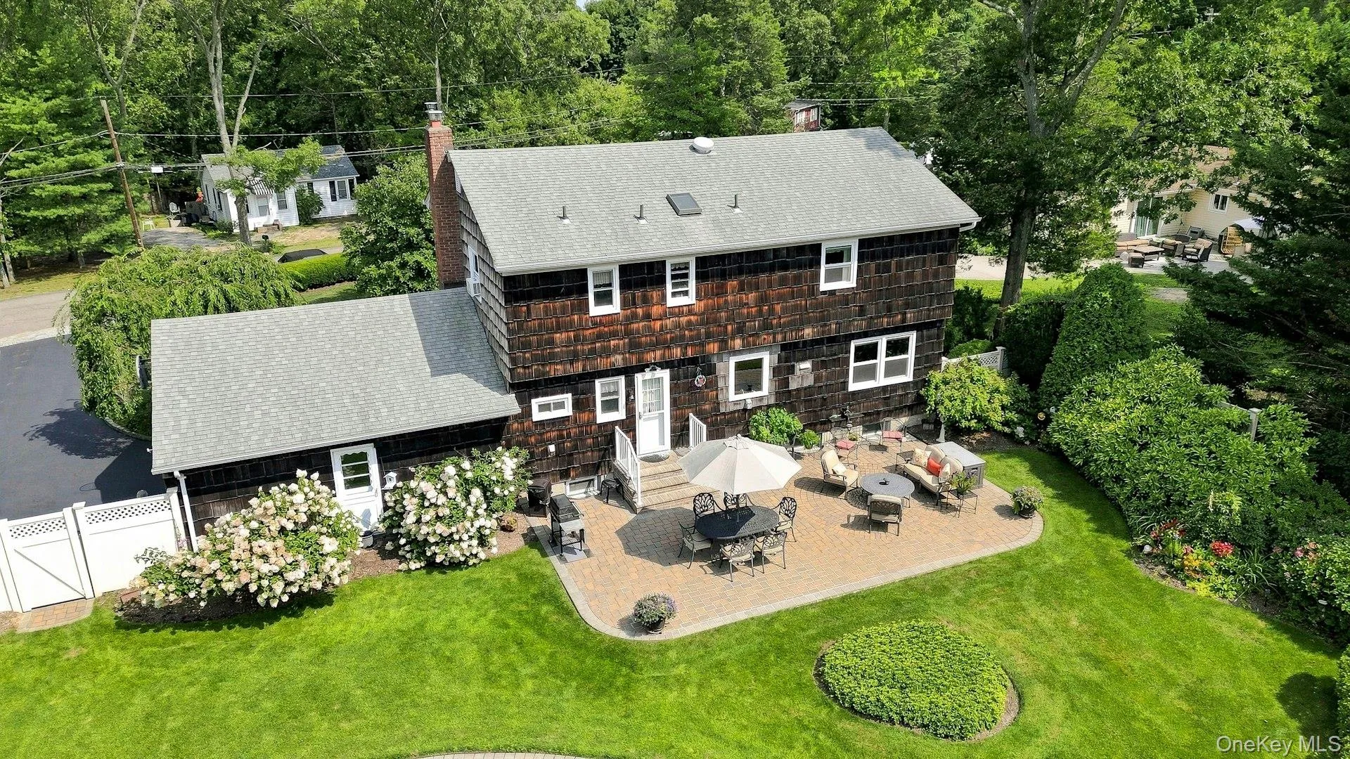 7 Bayberry Lane, Huntington, NY, 4 Bedrooms Bedrooms, 9 Rooms Rooms,2 BathroomsBathrooms,Residential,For Rent,Bayberry,0,1040046 7 Bayberry Lane, Huntington, NY, 4 Bedrooms Bedrooms, 9 Rooms Rooms,2 BathroomsBathrooms,Residential,For Rent,Bayberry,0,1040046