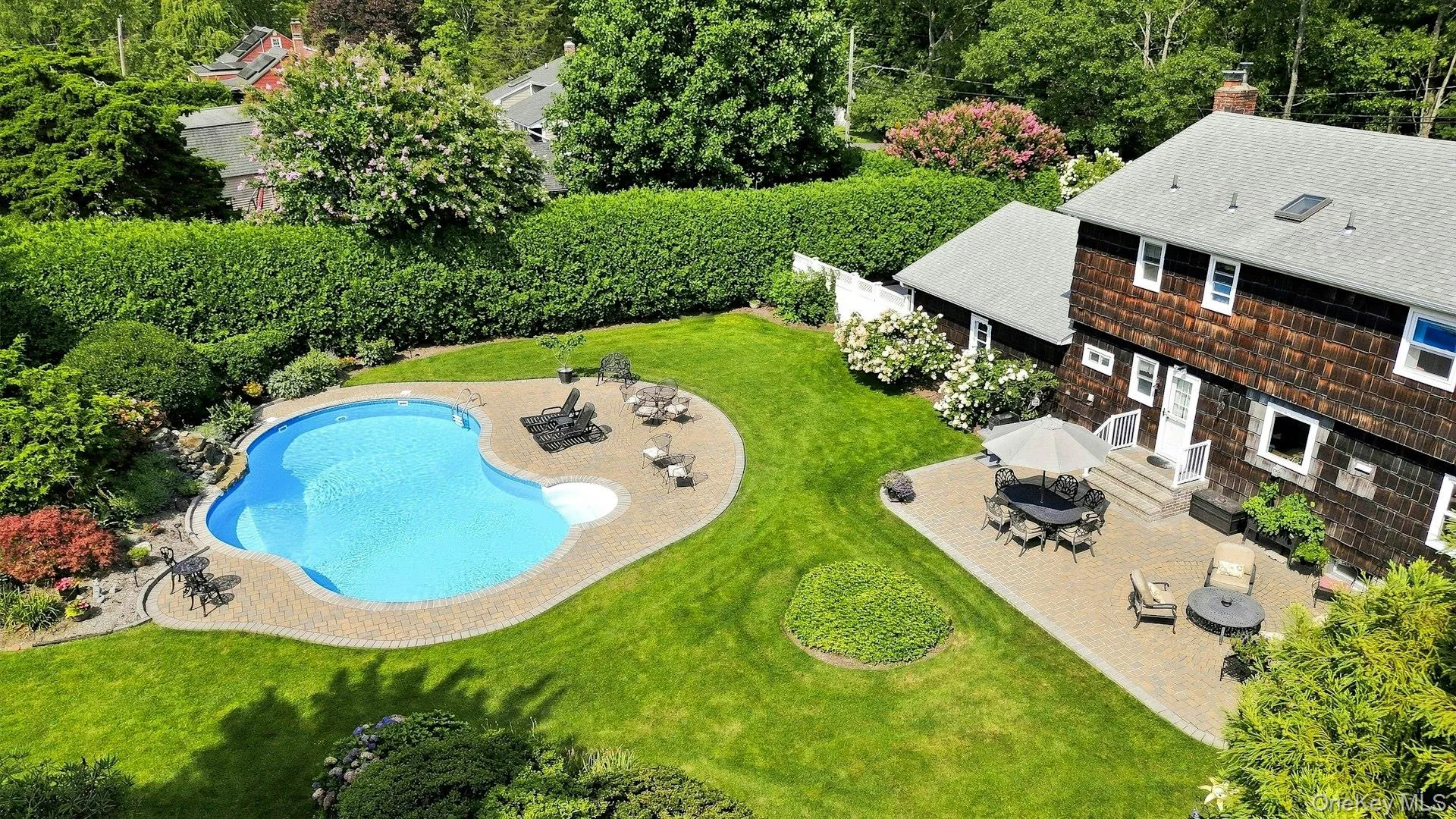 7 Bayberry Lane, Huntington, NY, 4 Bedrooms Bedrooms, 9 Rooms Rooms,2 BathroomsBathrooms,Residential,For Rent,Bayberry,0,1040046 7 Bayberry Lane, Huntington, NY, 4 Bedrooms Bedrooms, 9 Rooms Rooms,2 BathroomsBathrooms,Residential,For Rent,Bayberry,0,1040046