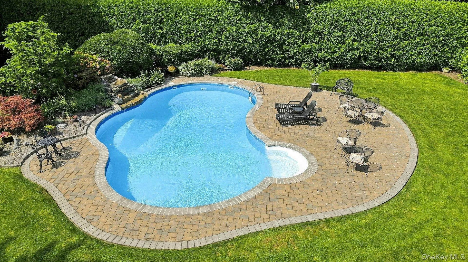 7 Bayberry Lane, Huntington, NY, 4 Bedrooms Bedrooms, 9 Rooms Rooms,2 BathroomsBathrooms,Residential,For Rent,Bayberry,0,1040046 7 Bayberry Lane, Huntington, NY, 4 Bedrooms Bedrooms, 9 Rooms Rooms,2 BathroomsBathrooms,Residential,For Rent,Bayberry,0,1040046