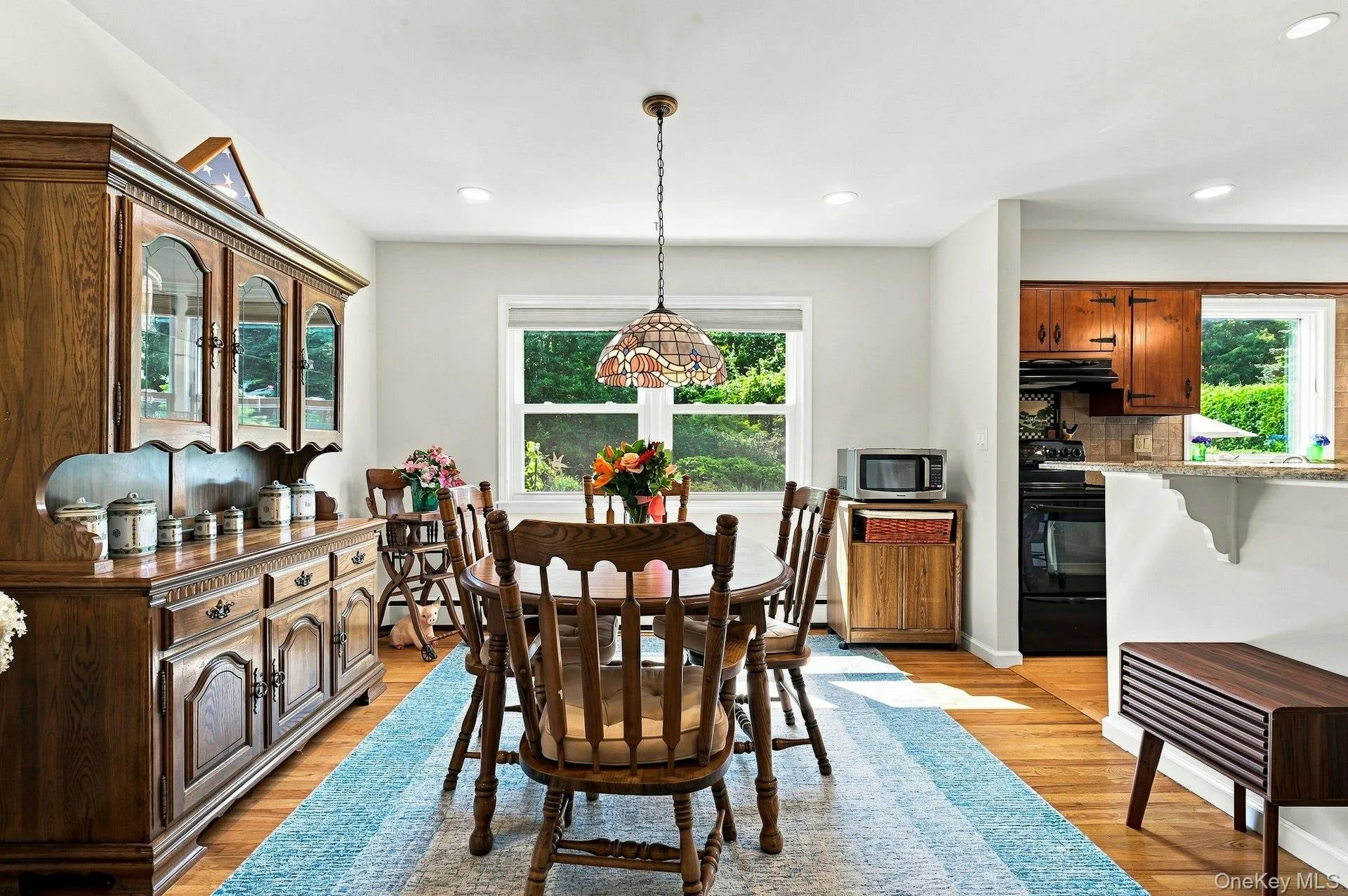 7 Bayberry Lane, Huntington, NY, 4 Bedrooms Bedrooms, 9 Rooms Rooms,2 BathroomsBathrooms,Residential,For Rent,Bayberry,0,1040046 7 Bayberry Lane, Huntington, NY, 4 Bedrooms Bedrooms, 9 Rooms Rooms,2 BathroomsBathrooms,Residential,For Rent,Bayberry,0,1040046