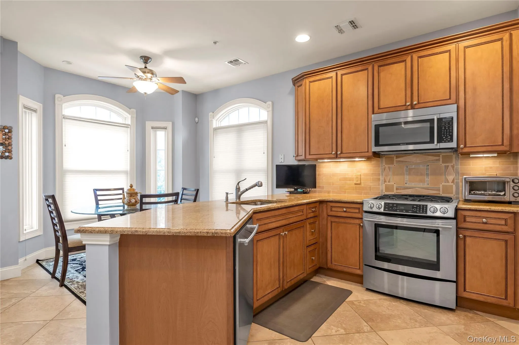 578 Pacing Way, Hempstead, NY, 2 Bedrooms Bedrooms, 5 Rooms Rooms,2 BathroomsBathrooms,Residential,For Rent,Pacing,0,1040047 578 Pacing Way, Hempstead, NY, 2 Bedrooms Bedrooms, 5 Rooms Rooms,2 BathroomsBathrooms,Residential,For Rent,Pacing,0,1040047