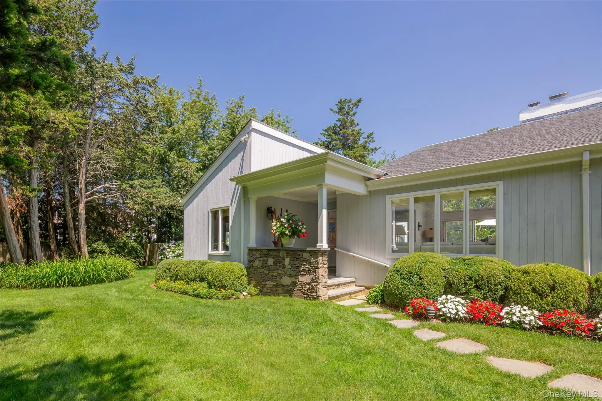 14 Rose Hill Road, Southampton, NY, 4 Bedrooms Bedrooms, 9 Rooms Rooms,4 BathroomsBathrooms,Residential Lease,For Rent,Rose Hill,0,1040052 14 Rose Hill Road, Southampton, NY, 4 Bedrooms Bedrooms, 9 Rooms Rooms,4 BathroomsBathrooms,Residential Lease,For Rent,Rose Hill,0,1040052