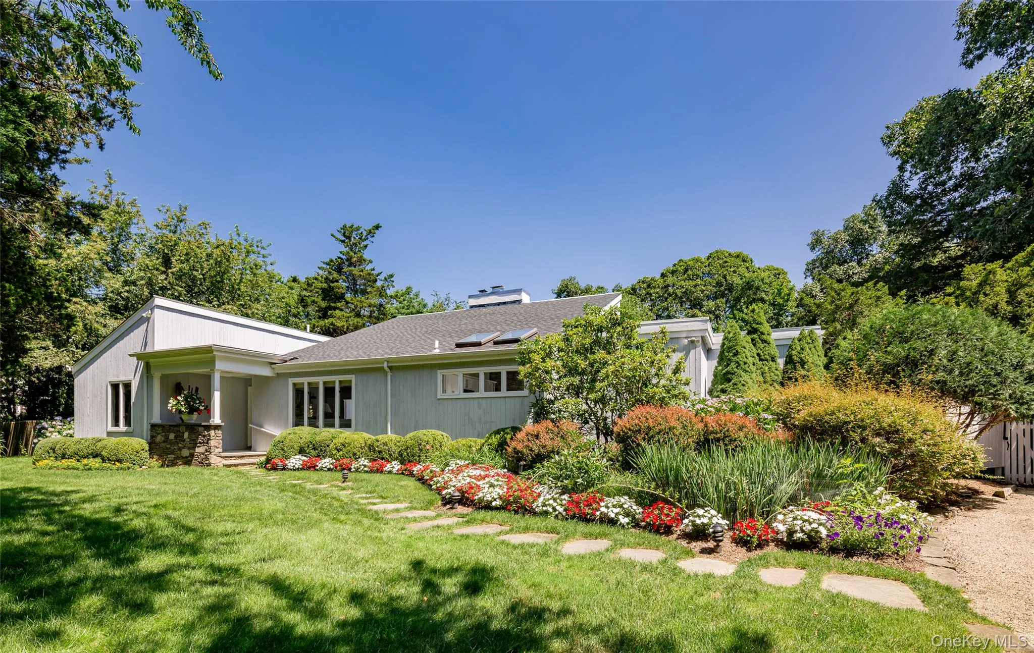 14 Rose Hill Road, Southampton, NY, 4 Bedrooms Bedrooms, 9 Rooms Rooms,4 BathroomsBathrooms,Residential Lease,For Rent,Rose Hill,0,1040052 14 Rose Hill Road, Southampton, NY, 4 Bedrooms Bedrooms, 9 Rooms Rooms,4 BathroomsBathrooms,Residential Lease,For Rent,Rose Hill,0,1040052