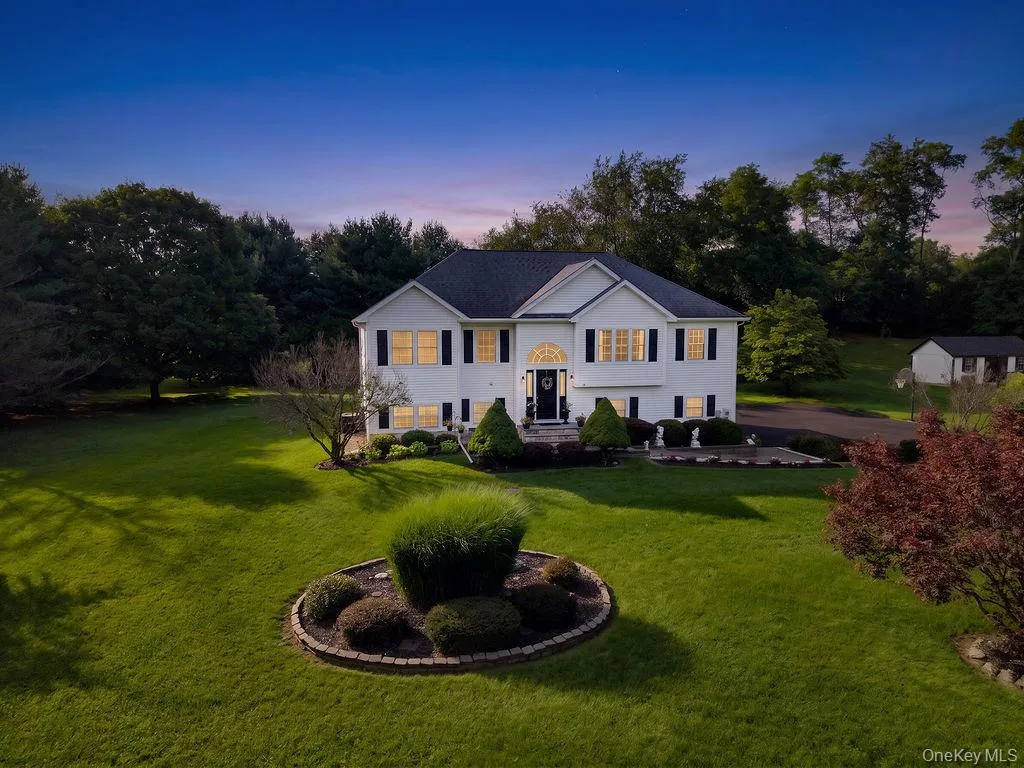274 Robinson Lane, East Fishkill, NY, 3 Bedrooms Bedrooms, 8 Rooms Rooms,3 BathroomsBathrooms,Residential,For Rent,Robinson,0,1040053 274 Robinson Lane, East Fishkill, NY, 3 Bedrooms Bedrooms, 8 Rooms Rooms,3 BathroomsBathrooms,Residential,For Rent,Robinson,0,1040053