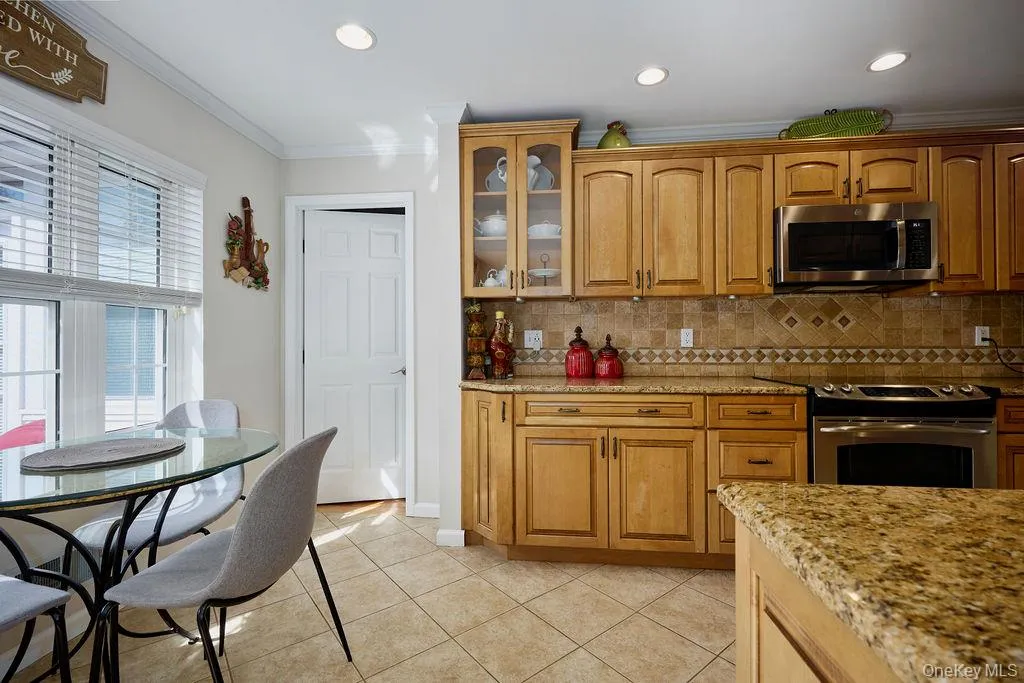 274 Robinson Lane, East Fishkill, NY, 3 Bedrooms Bedrooms, 8 Rooms Rooms,3 BathroomsBathrooms,Residential,For Rent,Robinson,0,1040053 274 Robinson Lane, East Fishkill, NY, 3 Bedrooms Bedrooms, 8 Rooms Rooms,3 BathroomsBathrooms,Residential,For Rent,Robinson,0,1040053