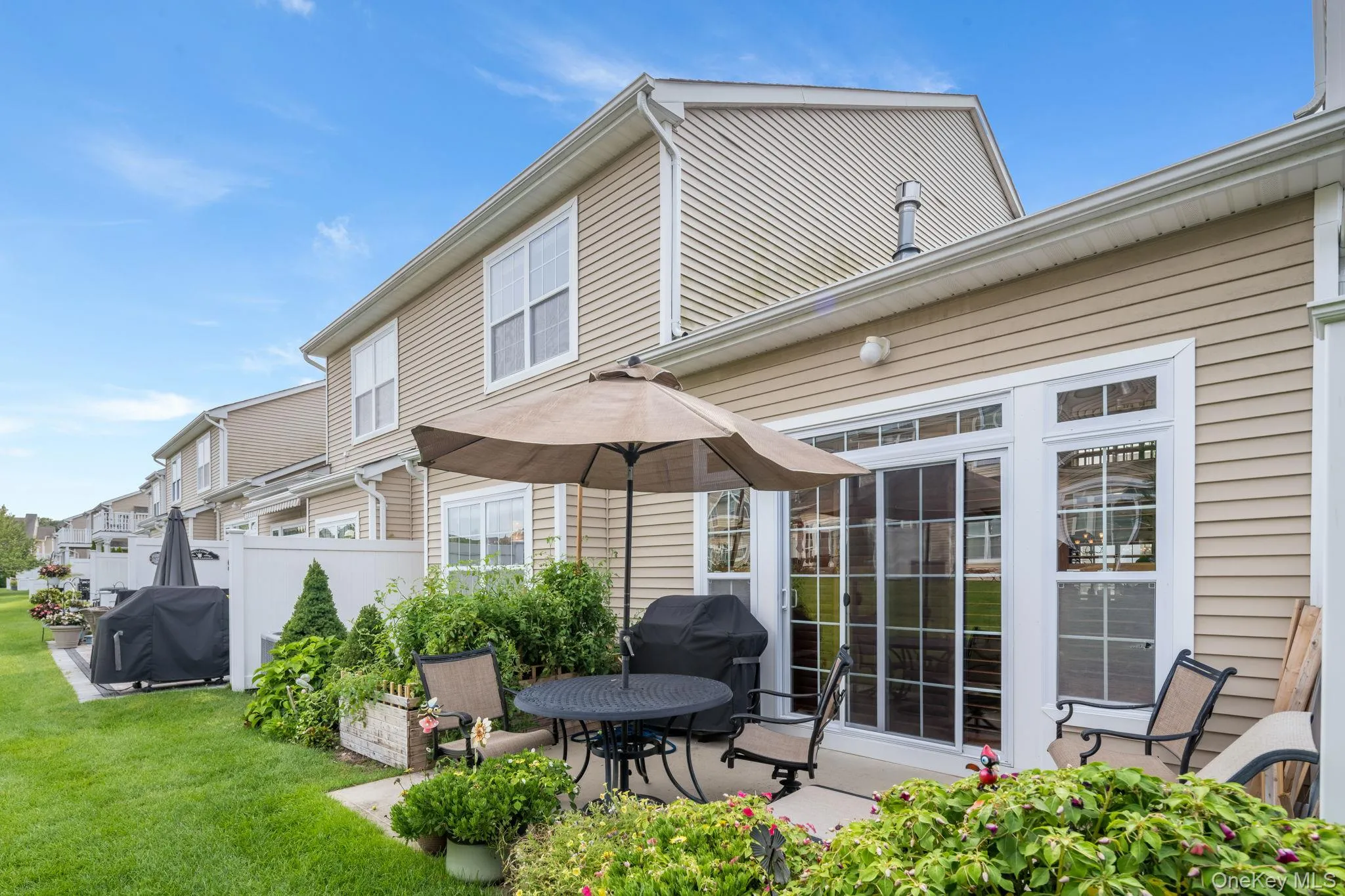 132 Halley Drive, Brookhaven, NY, 2 Bedrooms Bedrooms, 6 Rooms Rooms,3 BathroomsBathrooms,Residential,For Rent,Halley,0,1040054 132 Halley Drive, Brookhaven, NY, 2 Bedrooms Bedrooms, 6 Rooms Rooms,3 BathroomsBathrooms,Residential,For Rent,Halley,0,1040054