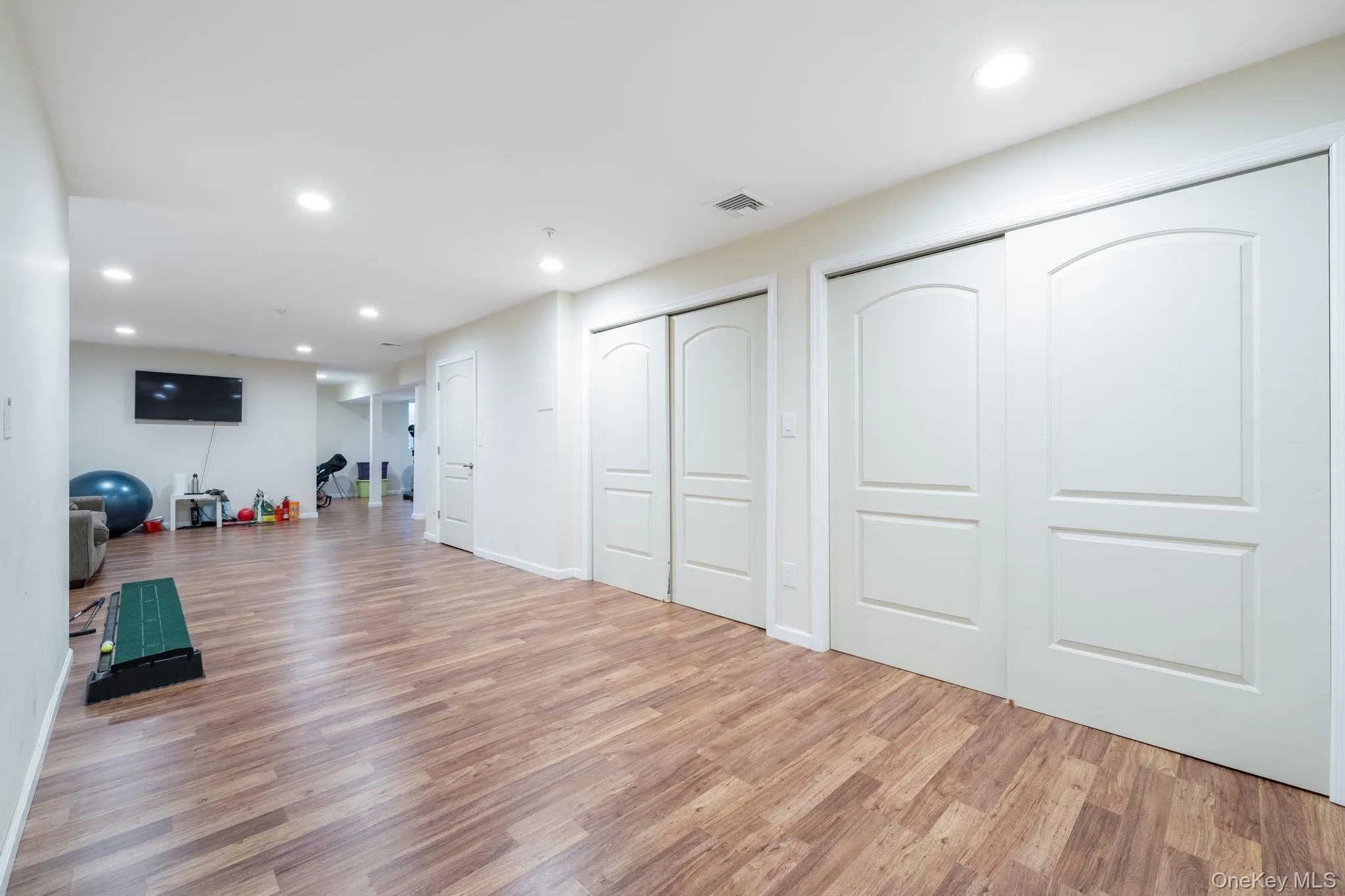 132 Halley Drive, Brookhaven, NY, 2 Bedrooms Bedrooms, 6 Rooms Rooms,3 BathroomsBathrooms,Residential,For Rent,Halley,0,1040054 132 Halley Drive, Brookhaven, NY, 2 Bedrooms Bedrooms, 6 Rooms Rooms,3 BathroomsBathrooms,Residential,For Rent,Halley,0,1040054