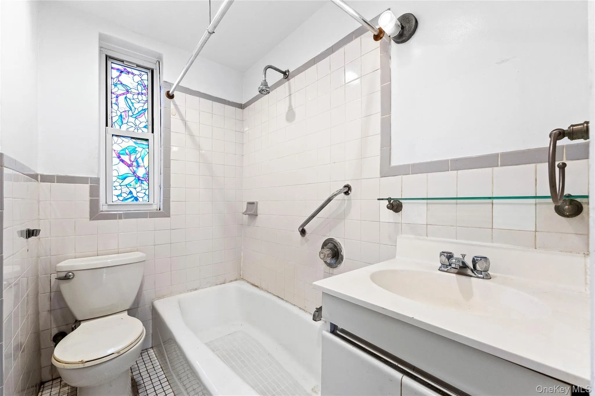141-21 78th Road, New York, NY, 3 Bedrooms Bedrooms, 6 Rooms Rooms,1 BathroomBathrooms,Residential,For Rent,78th Road,0,1040057 141-21 78th Road, New York, NY, 3 Bedrooms Bedrooms, 6 Rooms Rooms,1 BathroomBathrooms,Residential,For Rent,78th Road,0,1040057