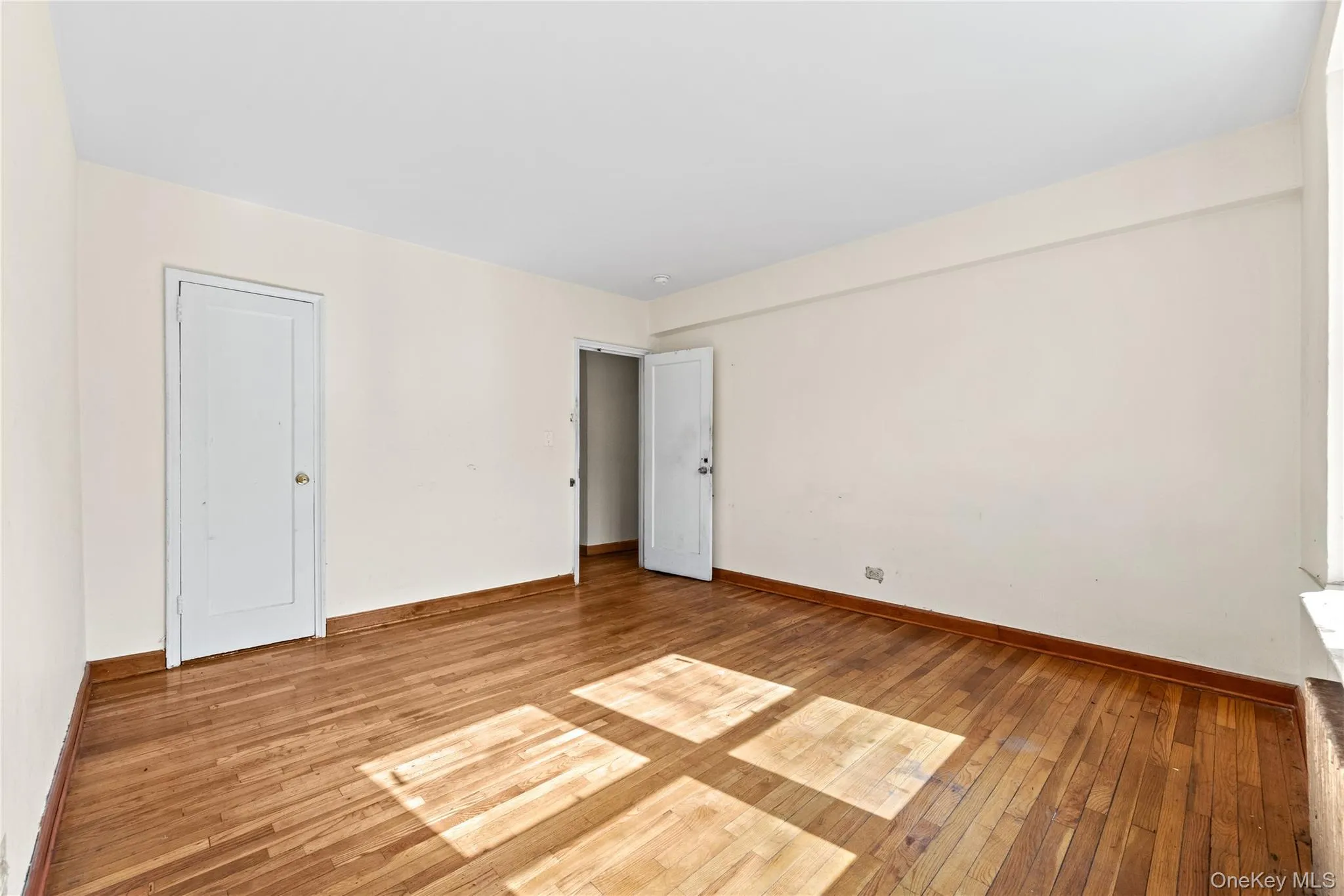 141-21 78th Road, New York, NY, 3 Bedrooms Bedrooms, 6 Rooms Rooms,1 BathroomBathrooms,Residential,For Rent,78th Road,0,1040057 141-21 78th Road, New York, NY, 3 Bedrooms Bedrooms, 6 Rooms Rooms,1 BathroomBathrooms,Residential,For Rent,78th Road,0,1040057