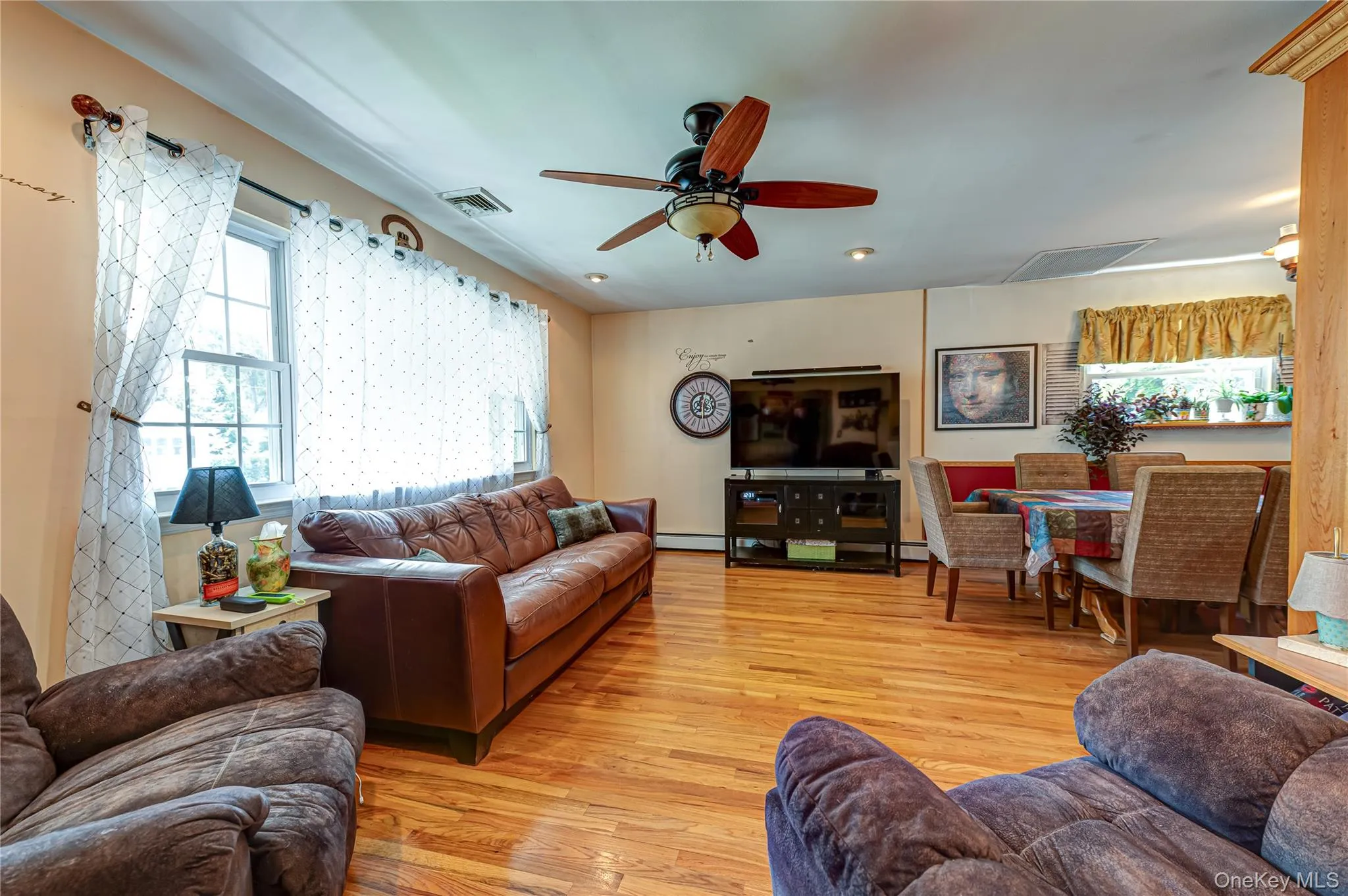 21 Circle Drive, Huntington, NY, 5 Bedrooms Bedrooms, 10 Rooms Rooms,2 BathroomsBathrooms,Residential,For Rent,Circle,0,1040059 21 Circle Drive, Huntington, NY, 5 Bedrooms Bedrooms, 10 Rooms Rooms,2 BathroomsBathrooms,Residential,For Rent,Circle,0,1040059