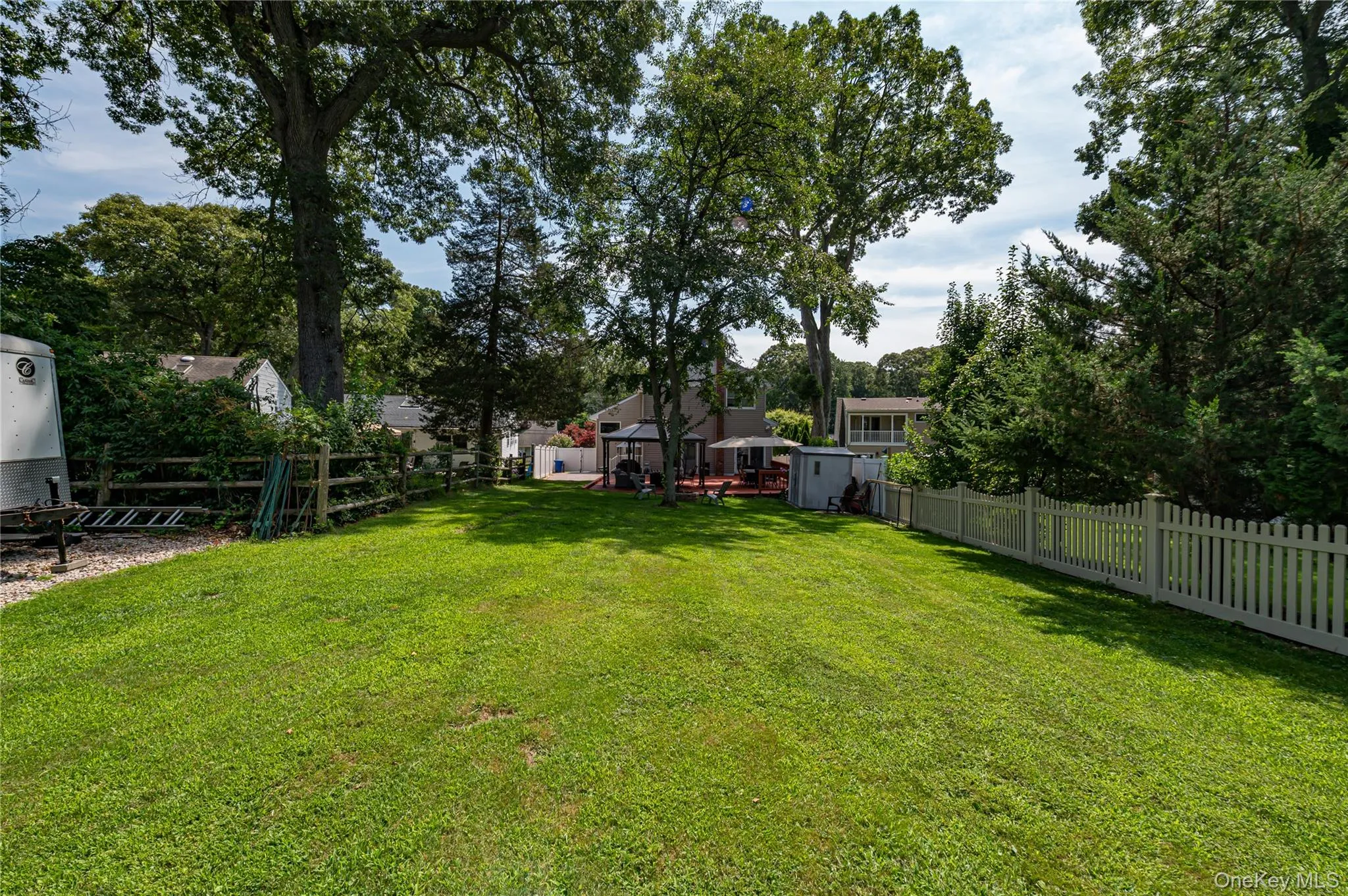 21 Circle Drive, Huntington, NY, 5 Bedrooms Bedrooms, 10 Rooms Rooms,2 BathroomsBathrooms,Residential,For Rent,Circle,0,1040059 21 Circle Drive, Huntington, NY, 5 Bedrooms Bedrooms, 10 Rooms Rooms,2 BathroomsBathrooms,Residential,For Rent,Circle,0,1040059