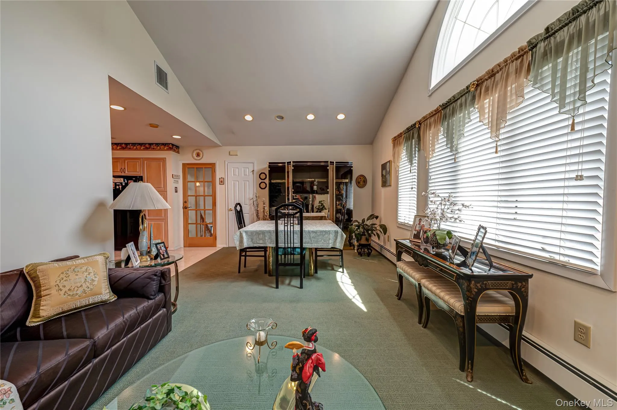 21 Circle Drive, Huntington, NY, 5 Bedrooms Bedrooms, 10 Rooms Rooms,2 BathroomsBathrooms,Residential,For Rent,Circle,0,1040059 21 Circle Drive, Huntington, NY, 5 Bedrooms Bedrooms, 10 Rooms Rooms,2 BathroomsBathrooms,Residential,For Rent,Circle,0,1040059