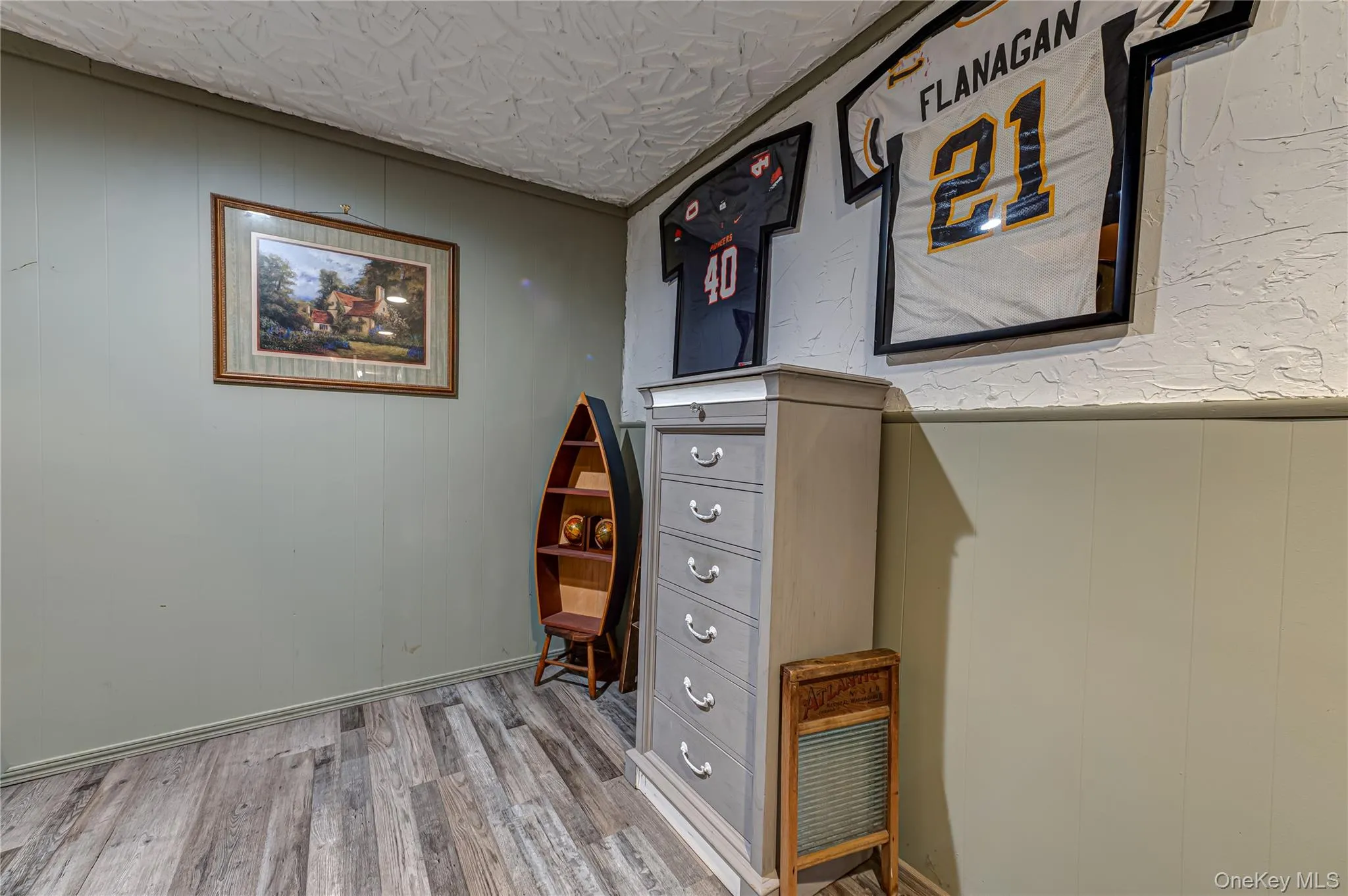 21 Circle Drive, Huntington, NY, 5 Bedrooms Bedrooms, 10 Rooms Rooms,2 BathroomsBathrooms,Residential,For Rent,Circle,0,1040059 21 Circle Drive, Huntington, NY, 5 Bedrooms Bedrooms, 10 Rooms Rooms,2 BathroomsBathrooms,Residential,For Rent,Circle,0,1040059