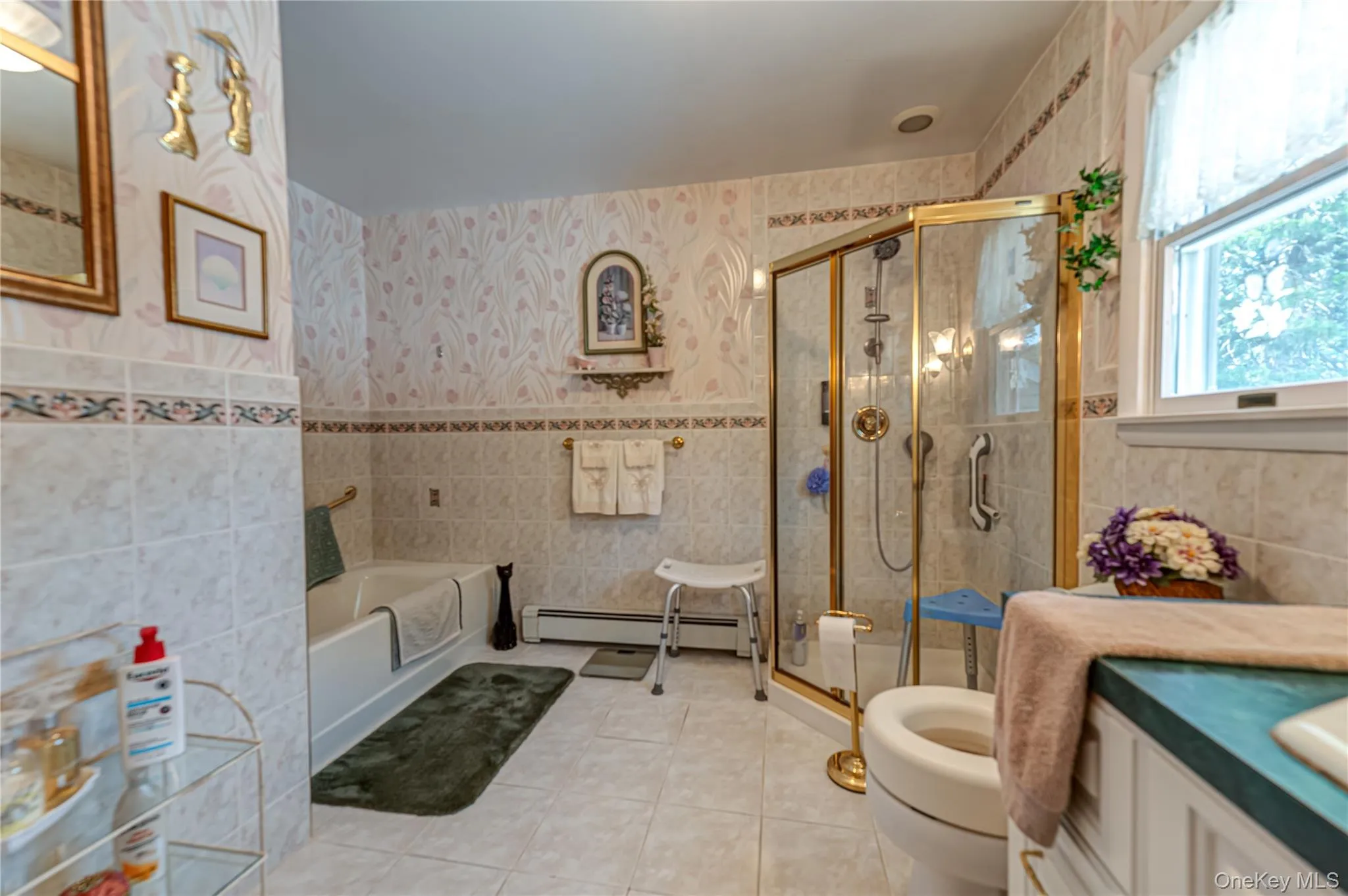 21 Circle Drive, Huntington, NY, 5 Bedrooms Bedrooms, 10 Rooms Rooms,2 BathroomsBathrooms,Residential,For Rent,Circle,0,1040059 21 Circle Drive, Huntington, NY, 5 Bedrooms Bedrooms, 10 Rooms Rooms,2 BathroomsBathrooms,Residential,For Rent,Circle,0,1040059